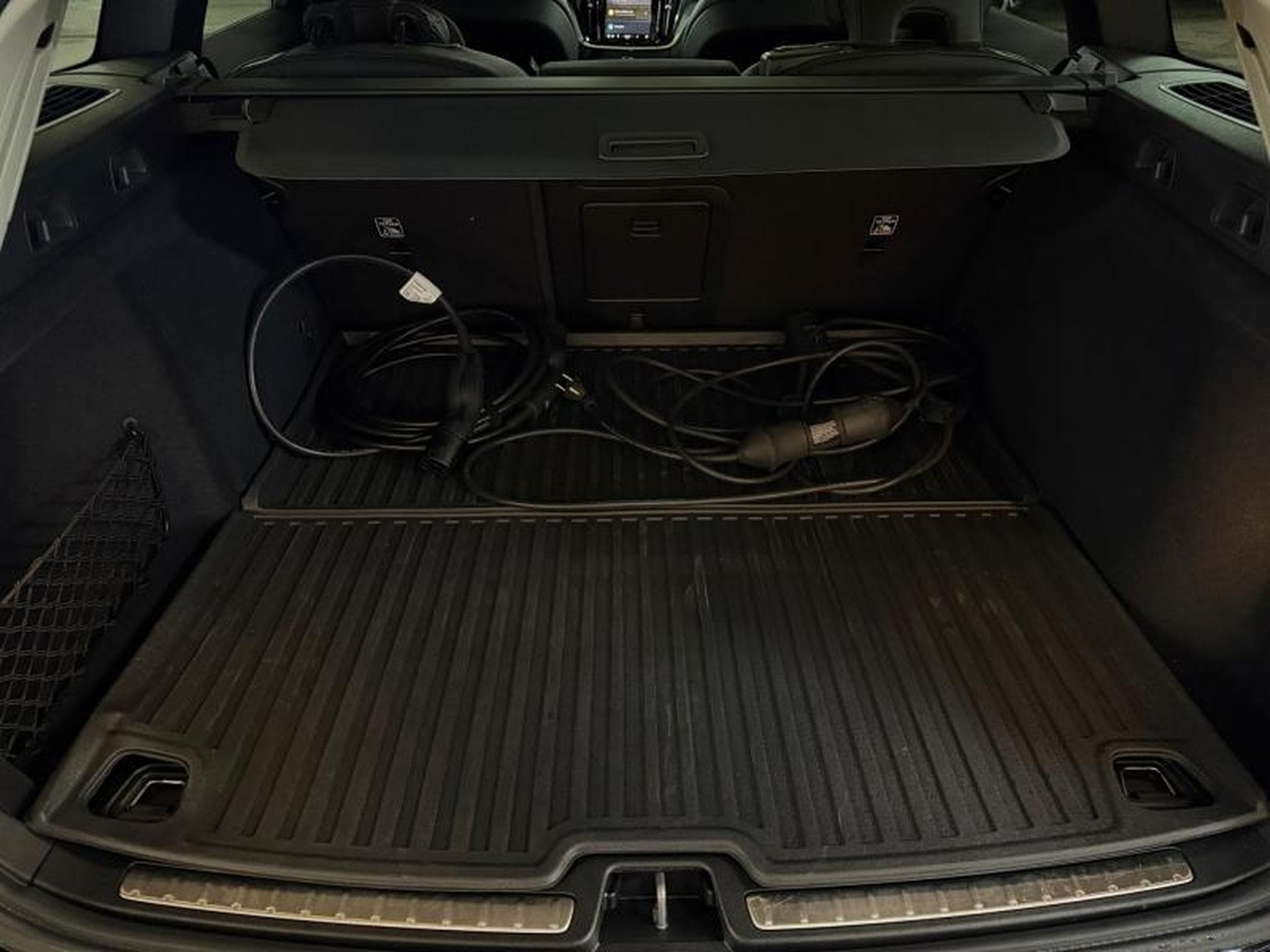 Volvo V60 T6 Ultra Dark / Hybride (2024) - Photo 18