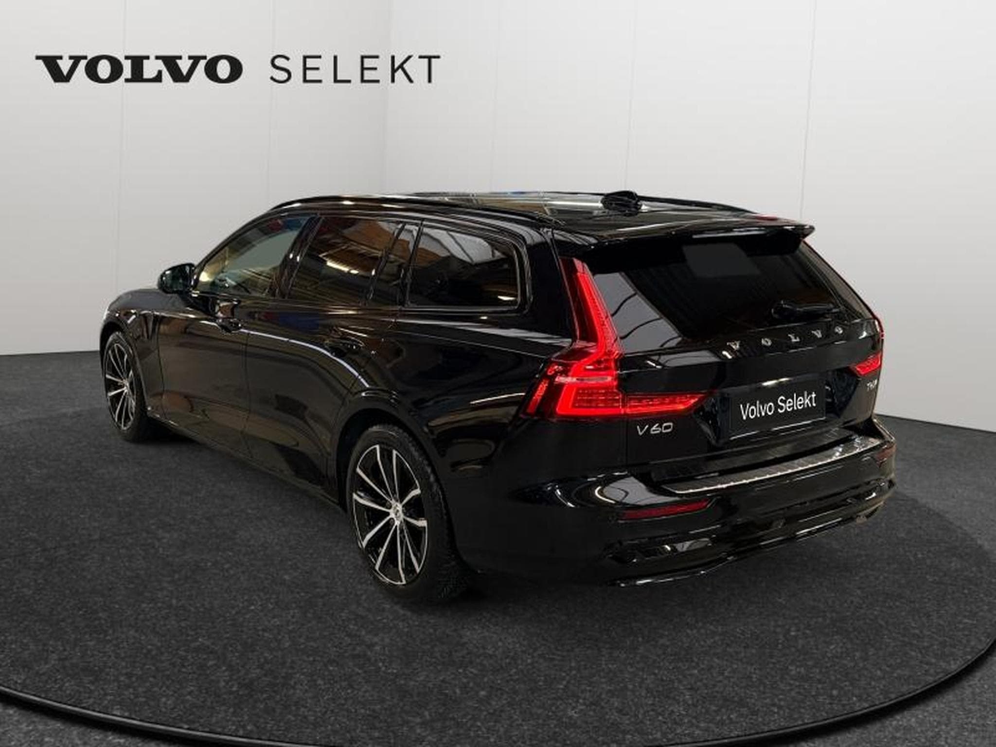 Volvo V60 T6 Ultra Dark / Hybride (2024) - Photo 22