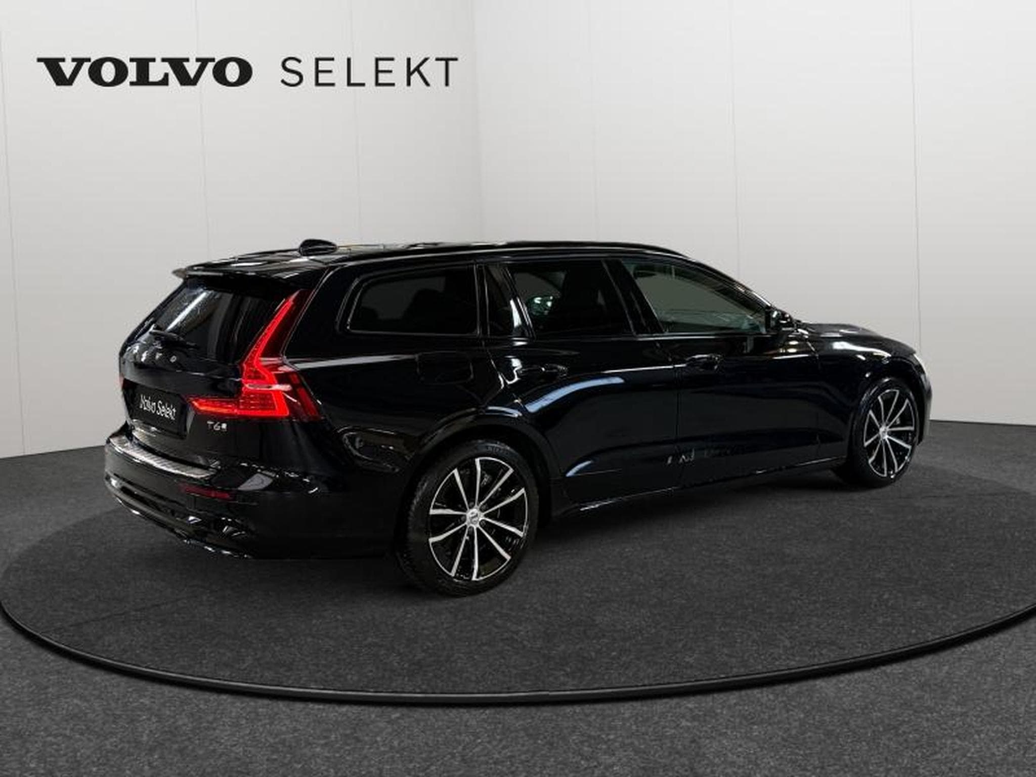 Volvo V60 T6 Ultra Dark / Hybride (2024) - Photo 24