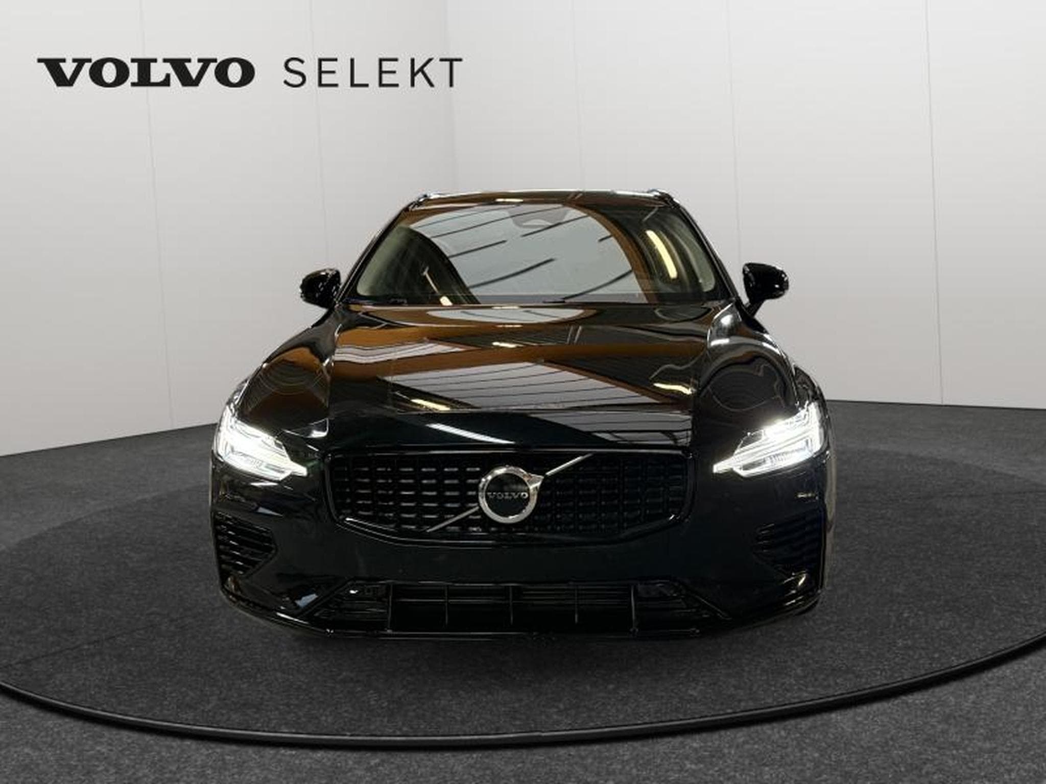 Volvo V60 T6 Ultra Dark / Hybride (2024) - Photo 27