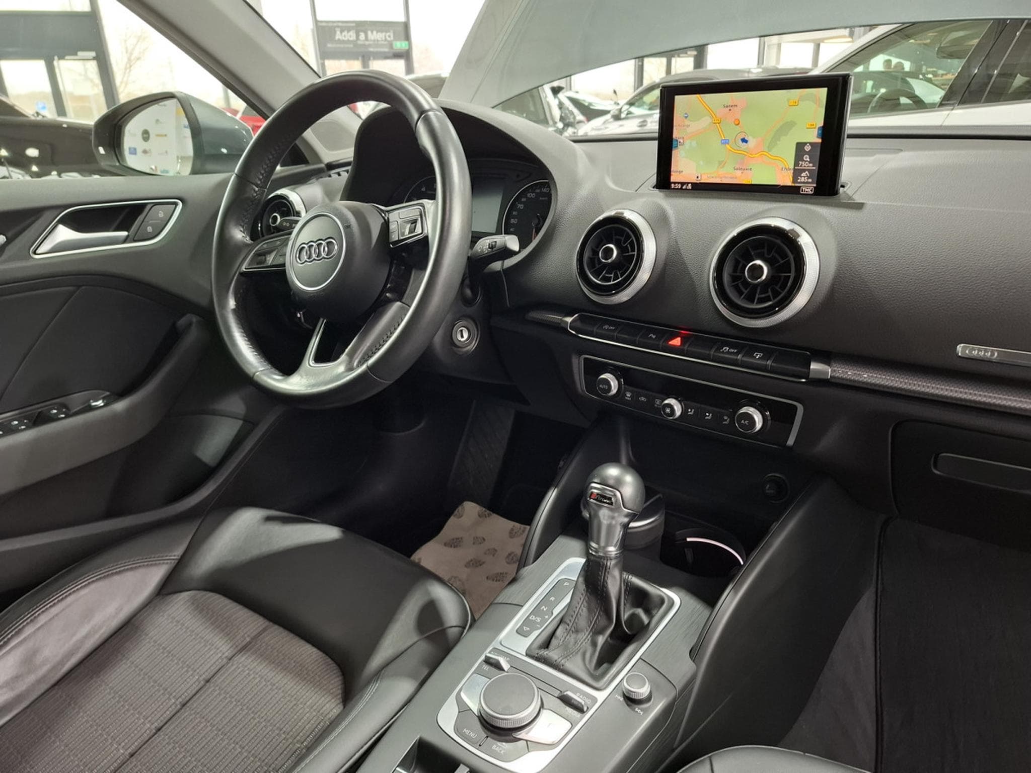 Audi A3 30 TFSI 116 SPORTBACK S-TRONIC DESIGN, CUIR, NAVI, XENON, LE (2017) - Photo 8