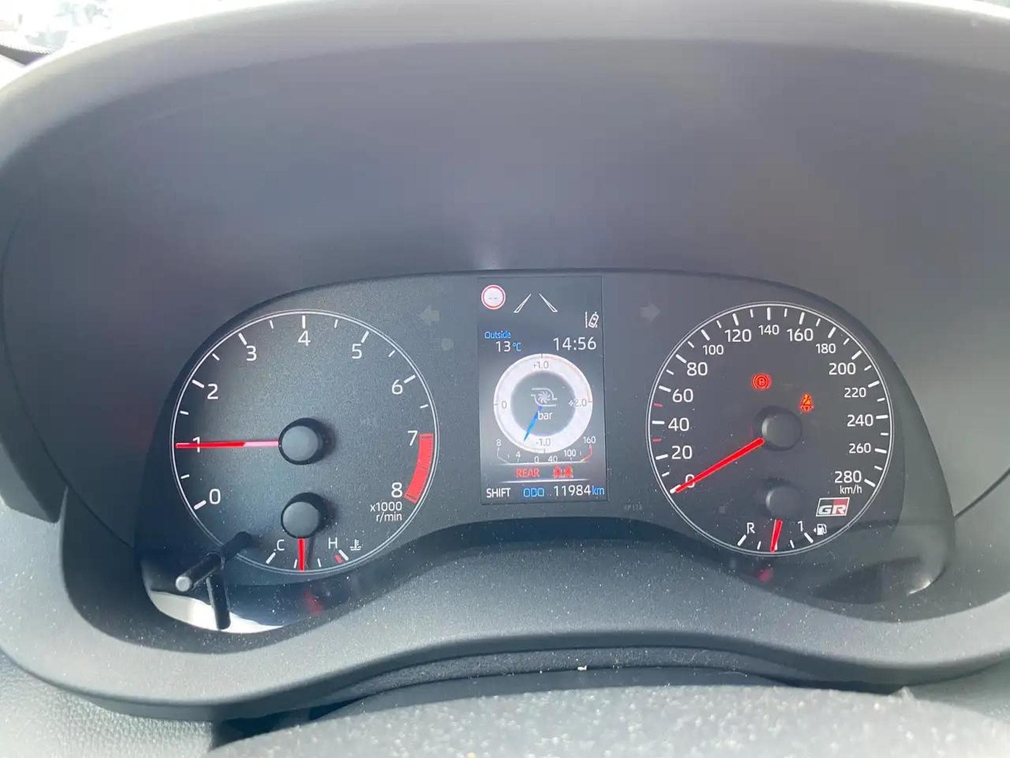 Toyota Yaris (2024) - Photo 10