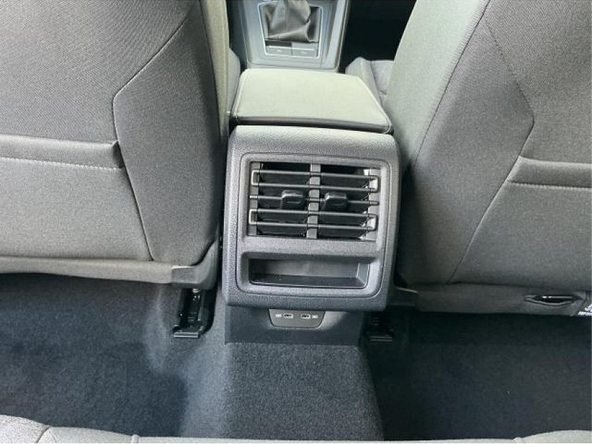 VW Golf (2025) - Foto 12