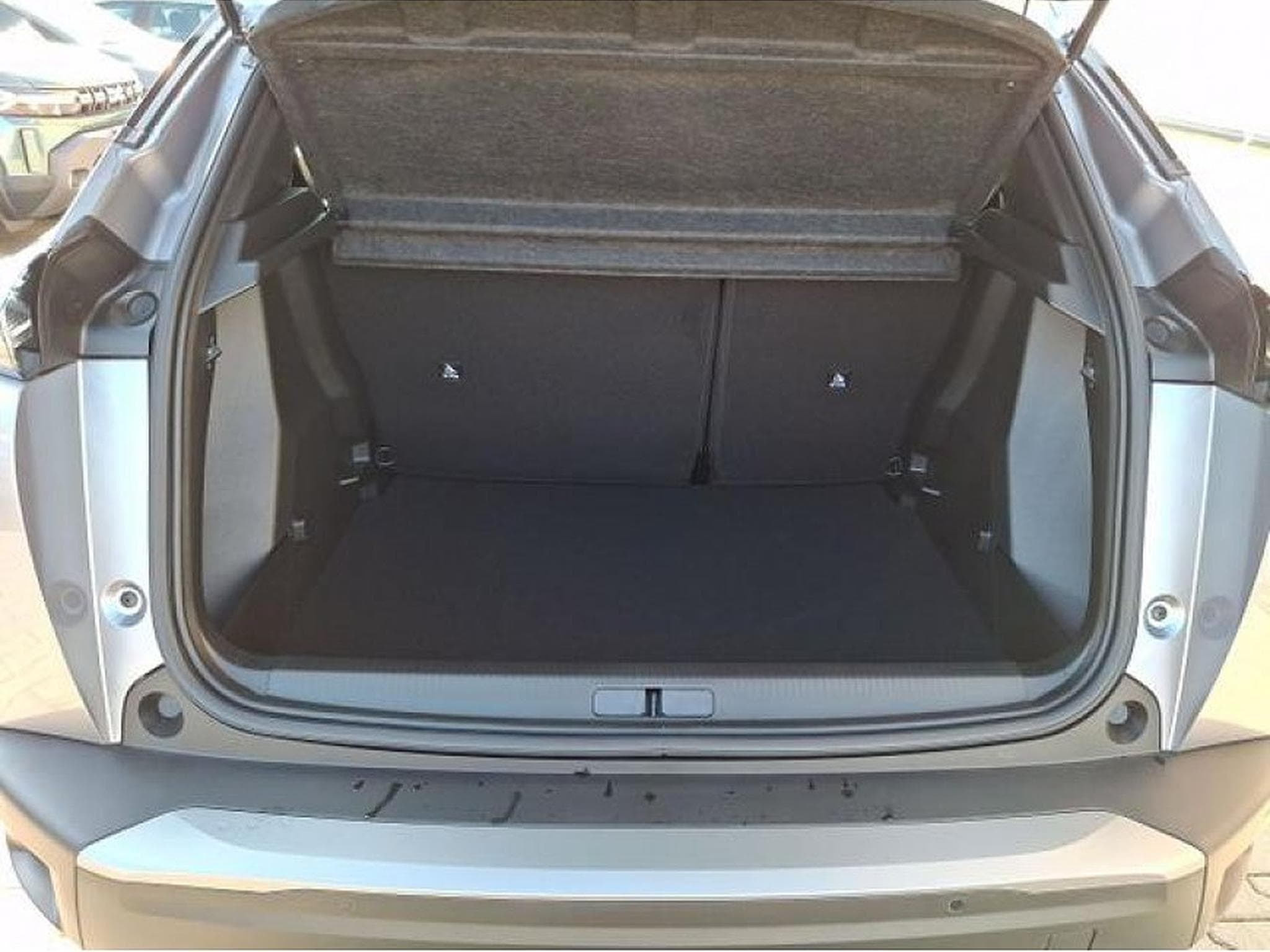 Peugeot 2008 (2016) - Foto 6