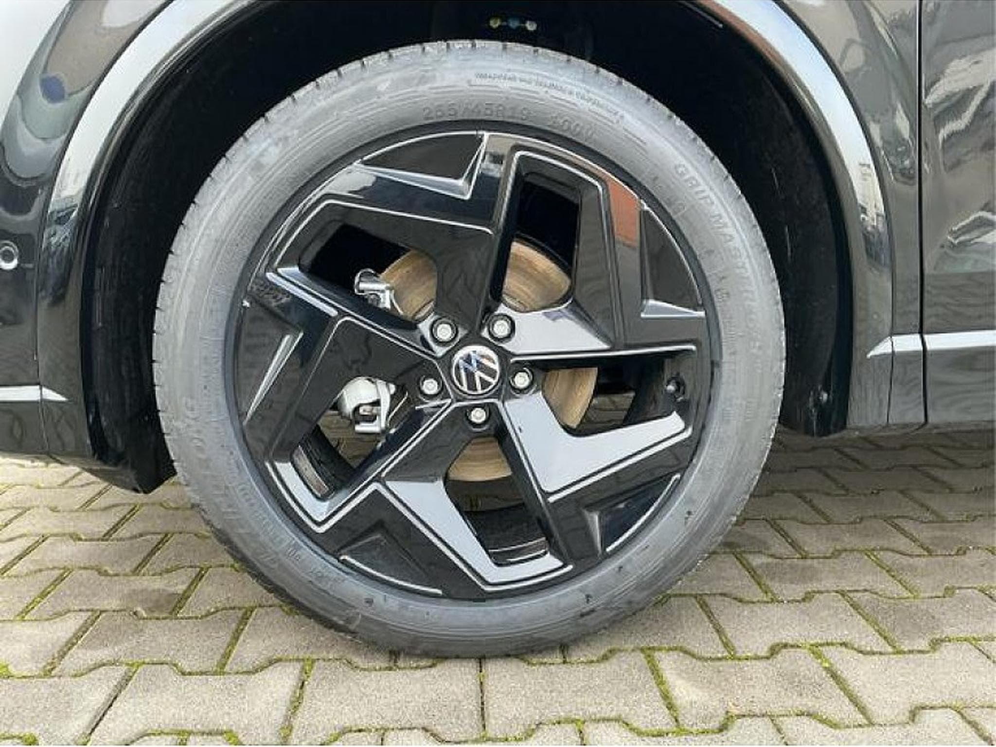 VW Tiguan (2025) - Photo 7