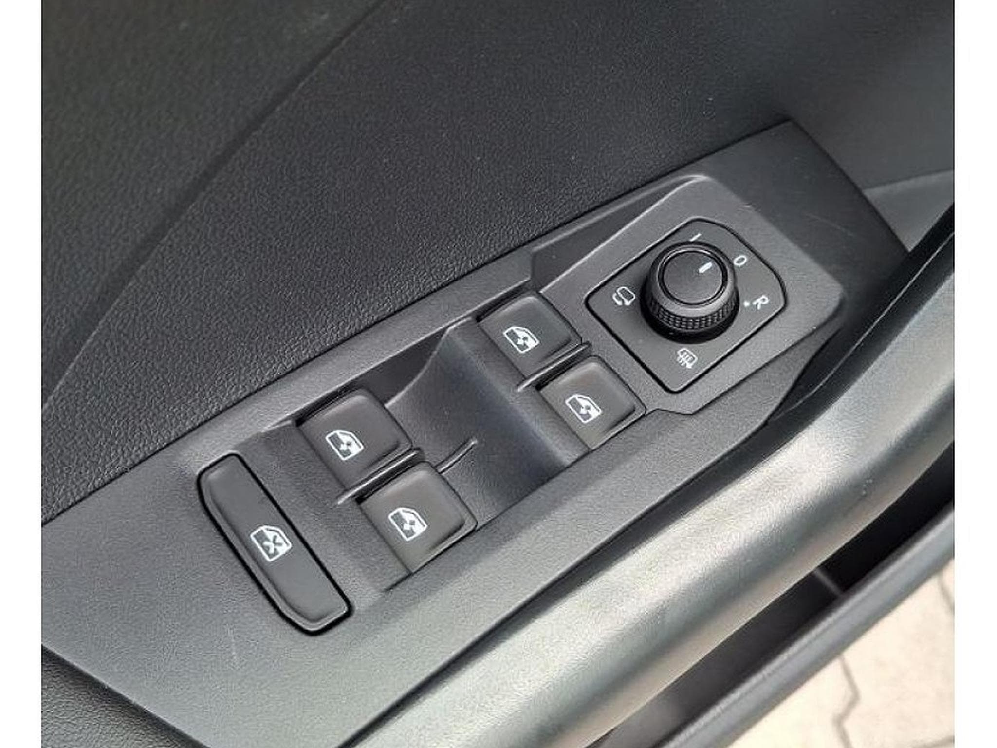 VW T-Cross (2025) - Photo 11