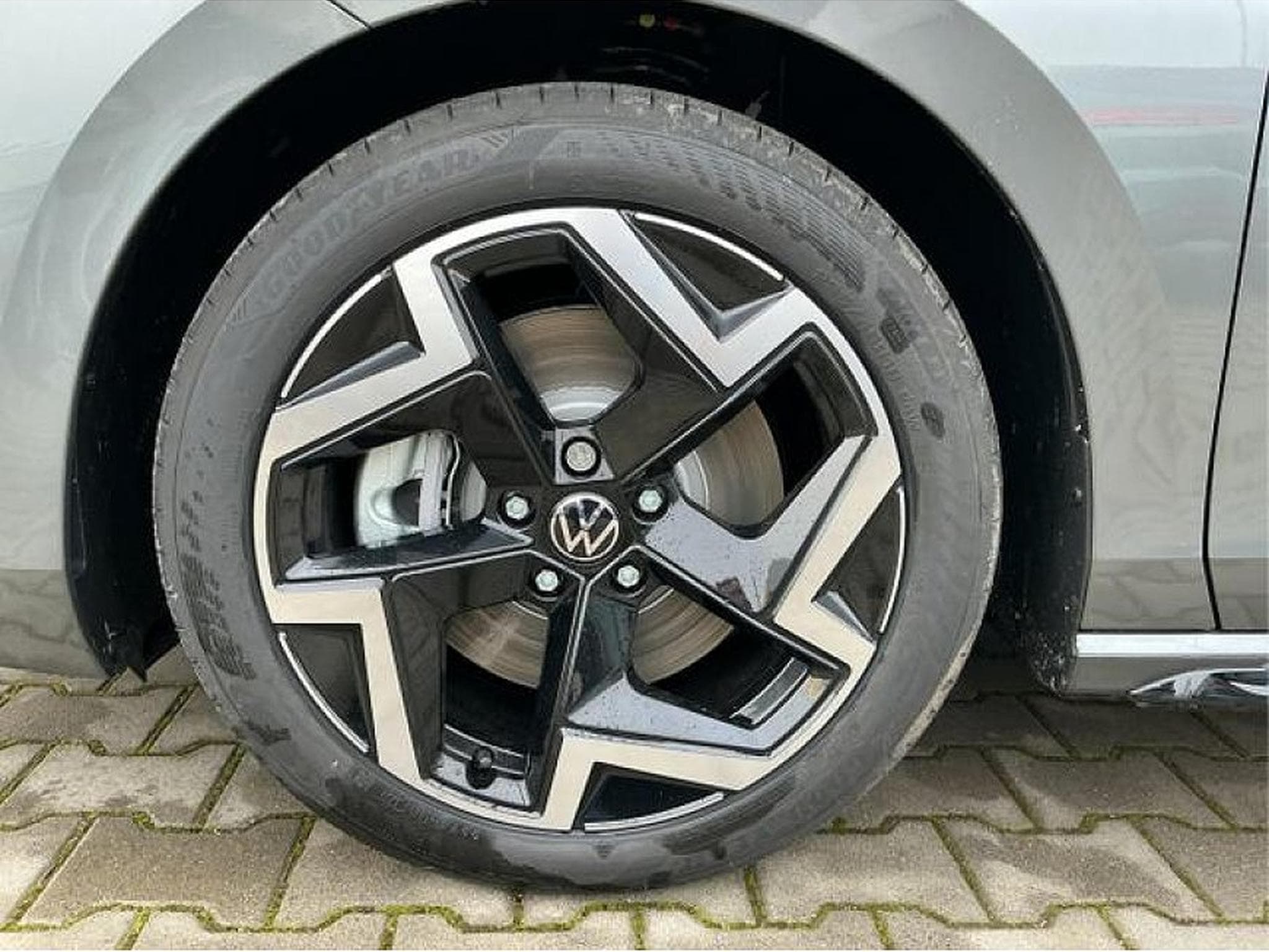 VW Passat (2025) - Photo 11