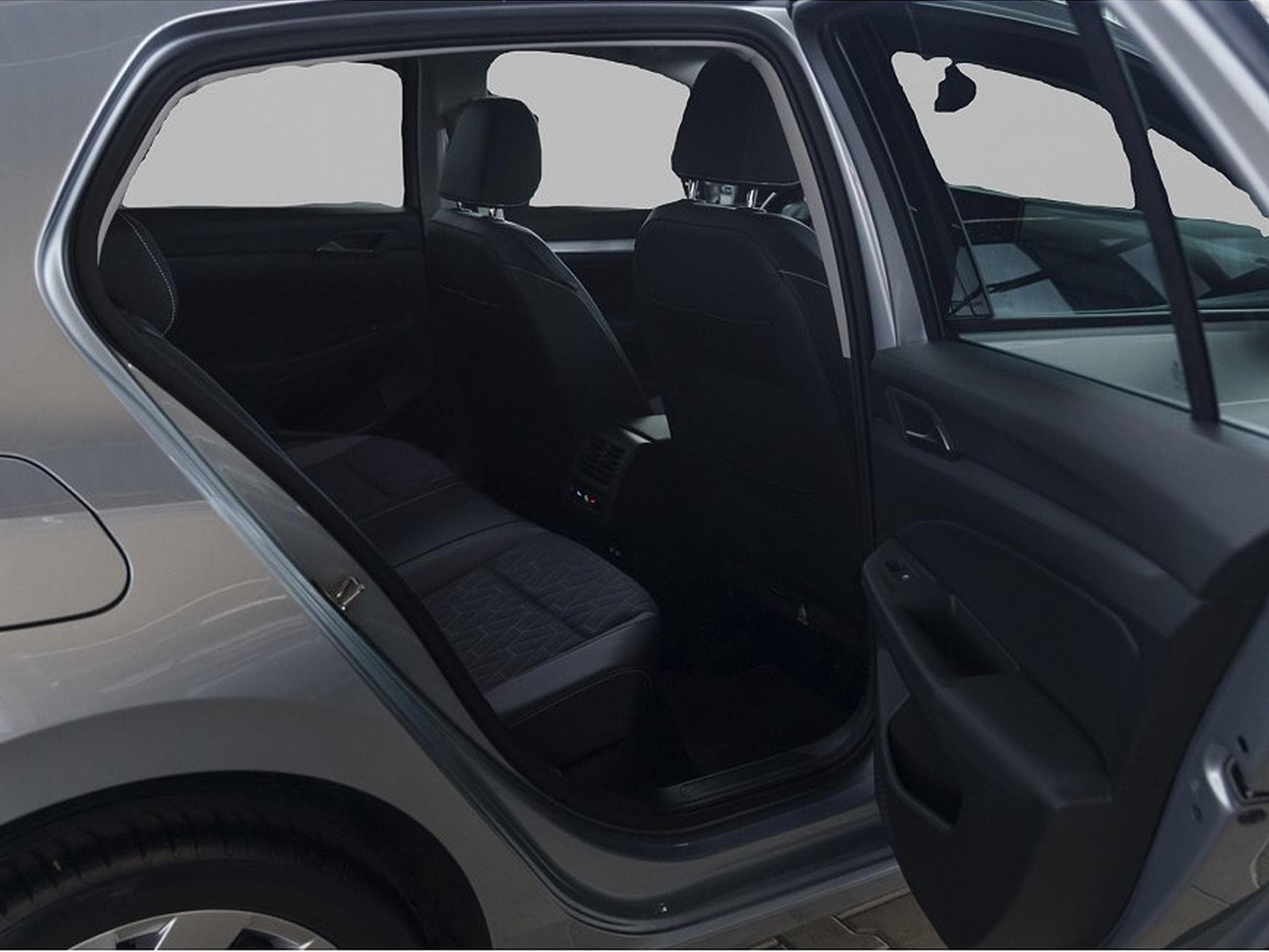 VW Golf (2025) - Photo 4