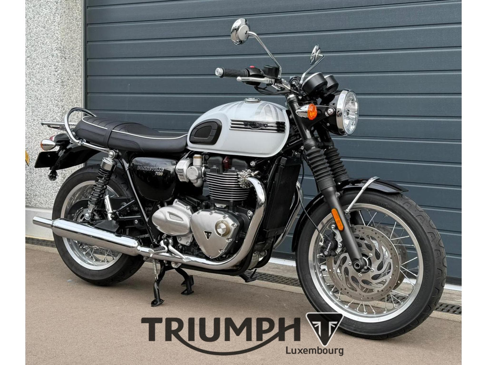 Triumph Bonneville BONNEVILLE T120 (2023) - Photo 5