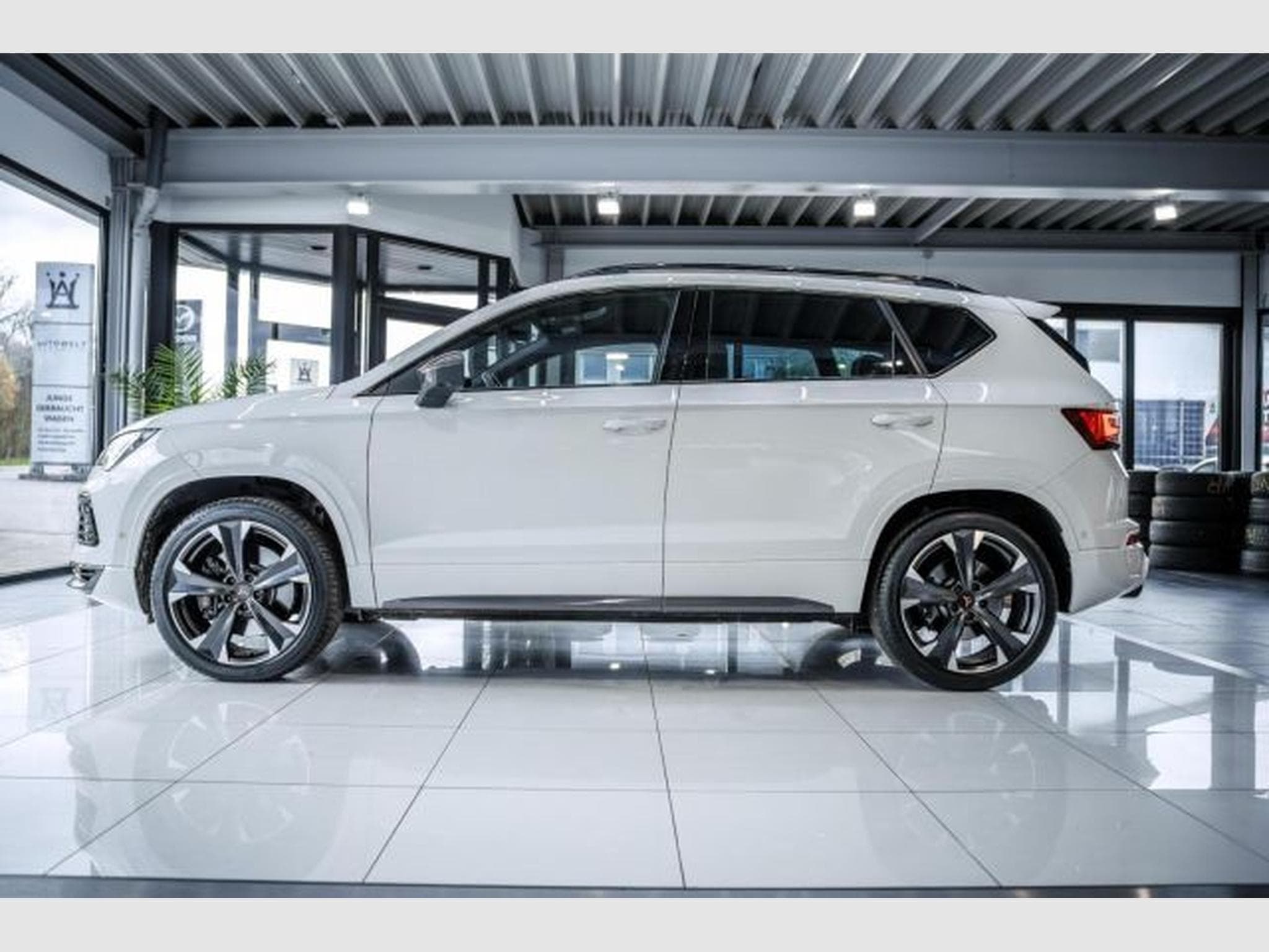 Cupra Ateca Ateca VZ 2.0 TSI DSG 4Drive NAVI AHK LED RFK SHZ (2024) - Photo 10