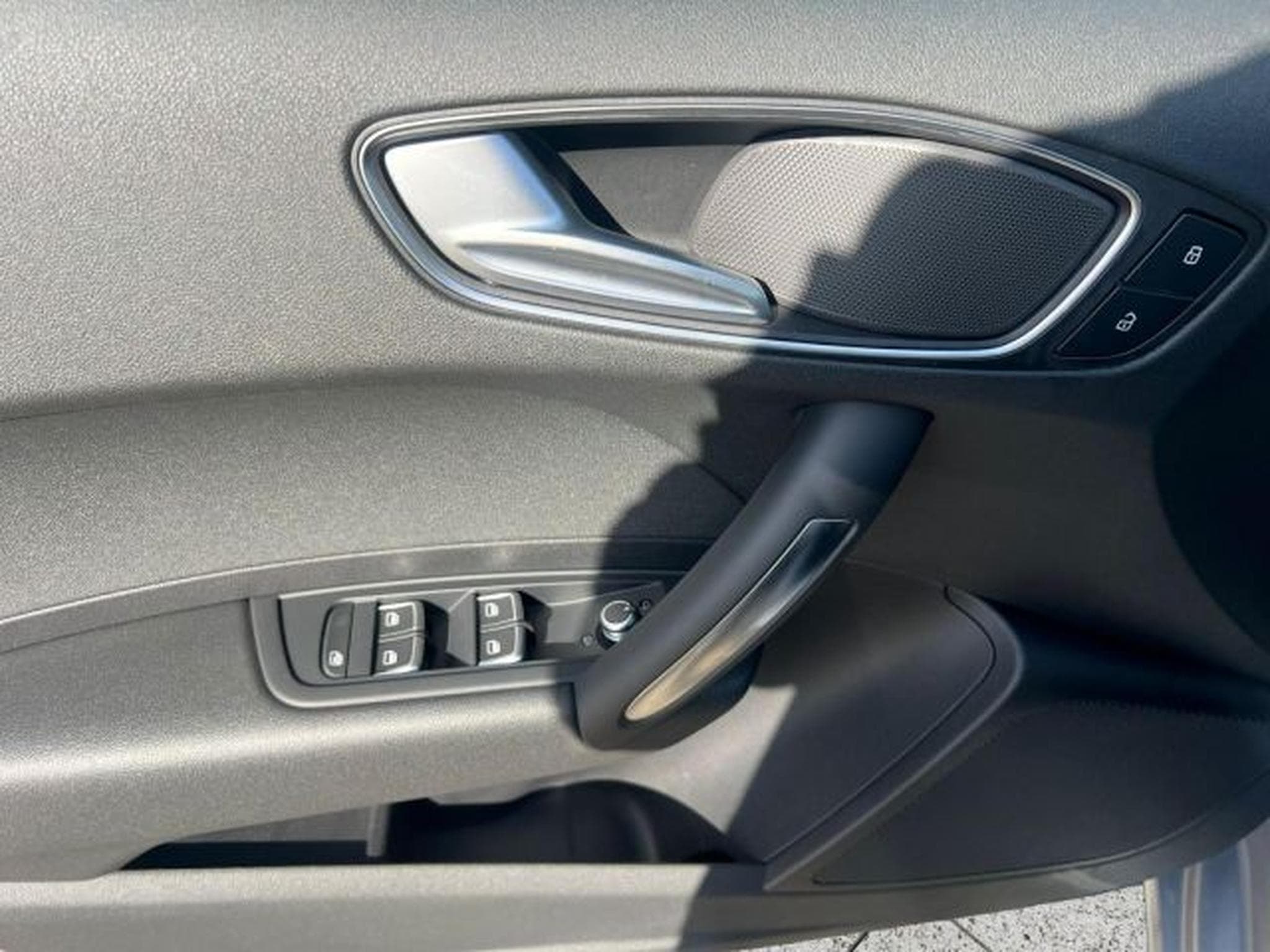 Audi A1 A1 Sportback NAVI,KLIMA,BIXENON,MFL,GRA,PDC (2018) - Foto 13