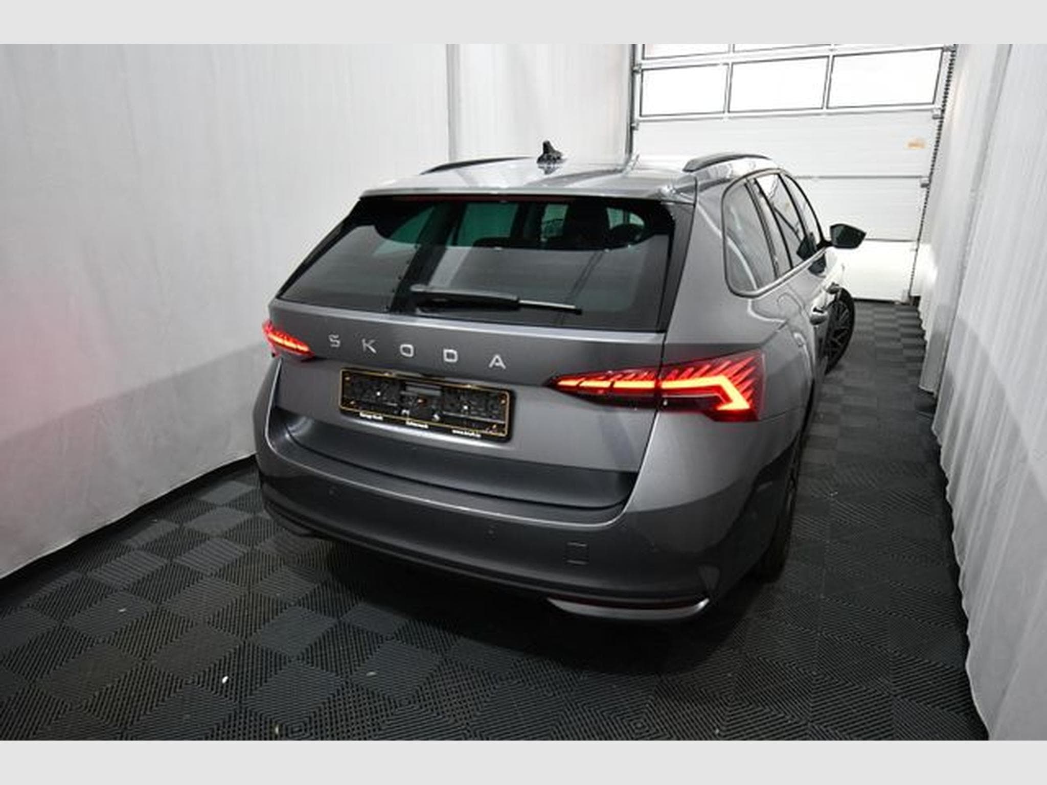 Skoda Octavia Octavia Combi 1.5 TSI Selection, Navi, Park A., (2025) - Photo 3