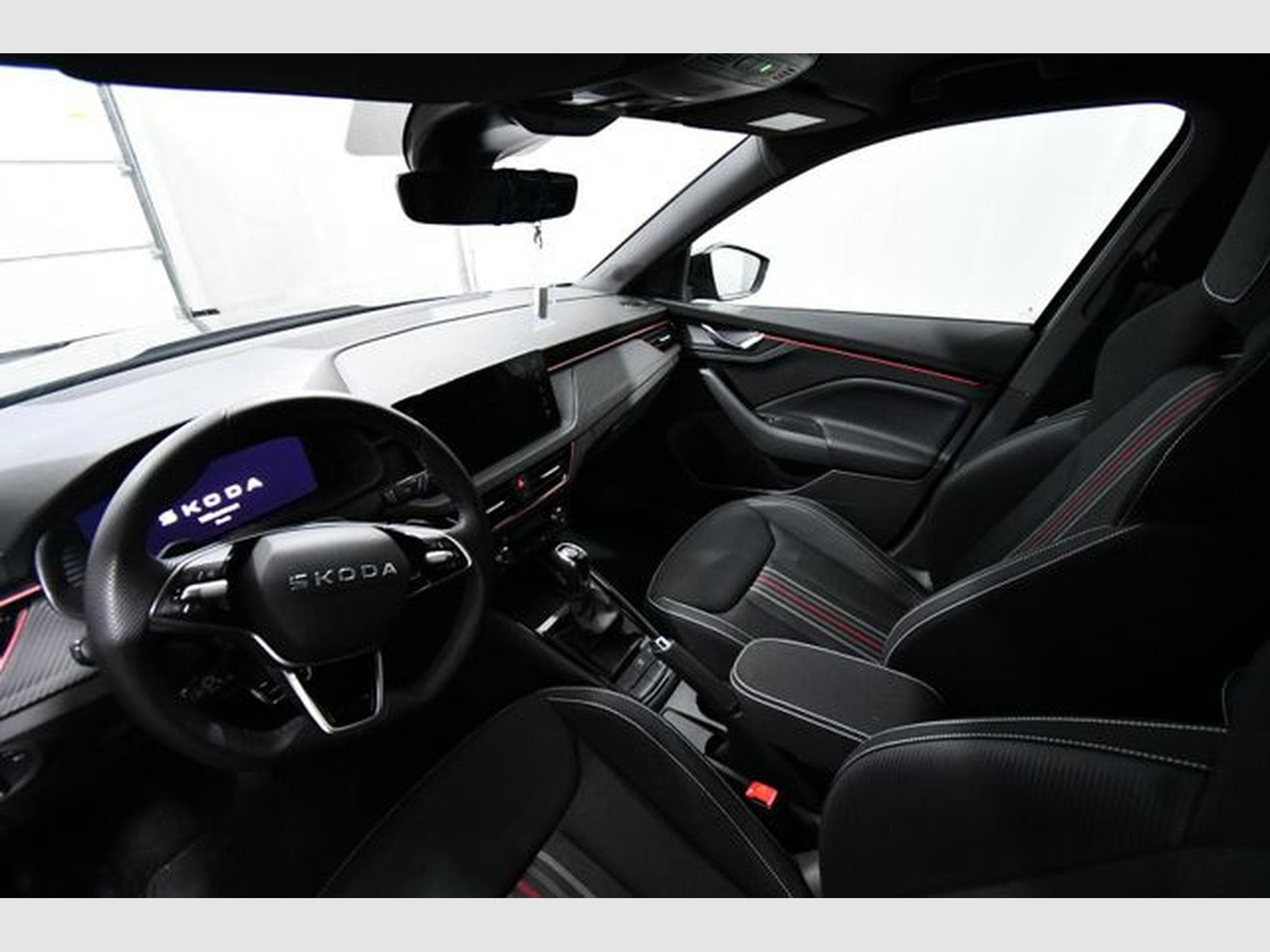 Skoda Kamiq Kamiq Monte Carlo, Pano, 18", Navi (2025) - Photo 5