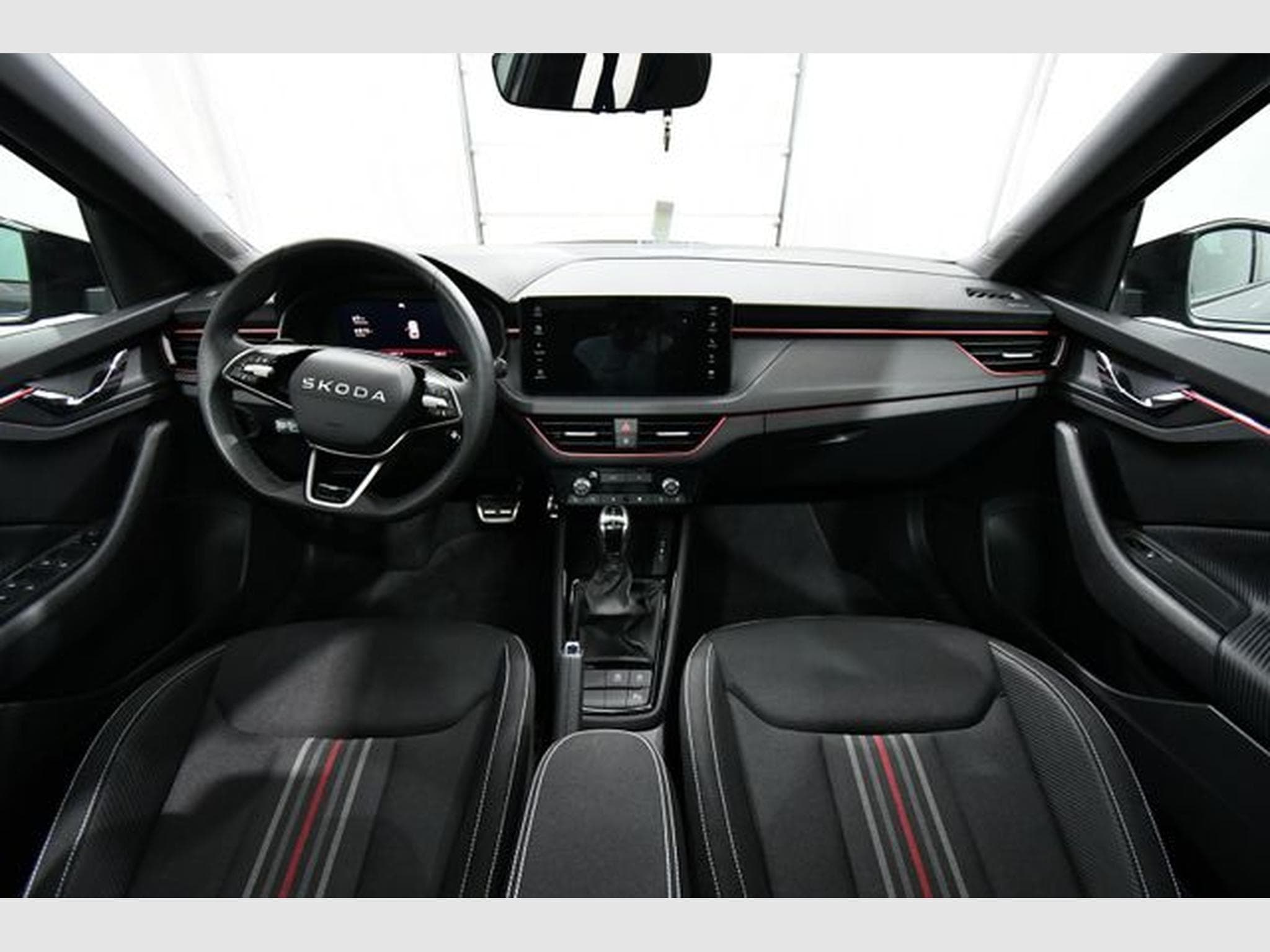 Skoda Kamiq Kamiq Monte Carlo, Pano, 18", Navi (2025) - Photo 7