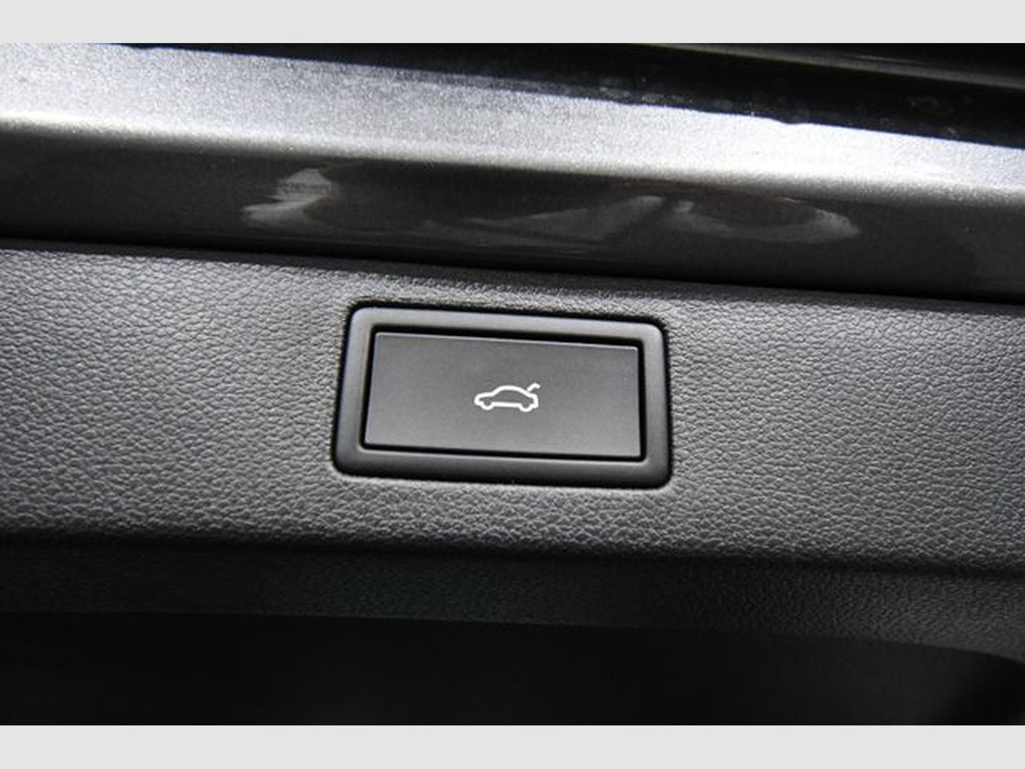 Skoda Kamiq Kamiq Monte Carlo, Pano, 18", Navi (2025) - Photo 8