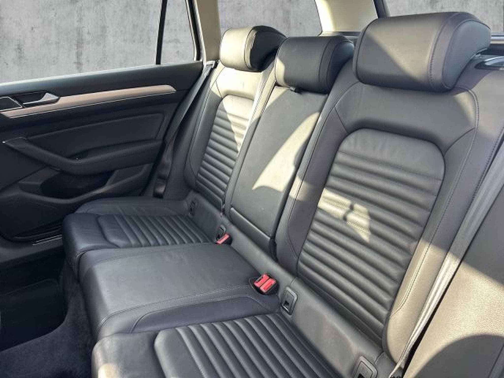 VW Passat Passat Alltrack 2.0 TDI DSG 4M LED RFK AHK PANO (2016) - Foto 12