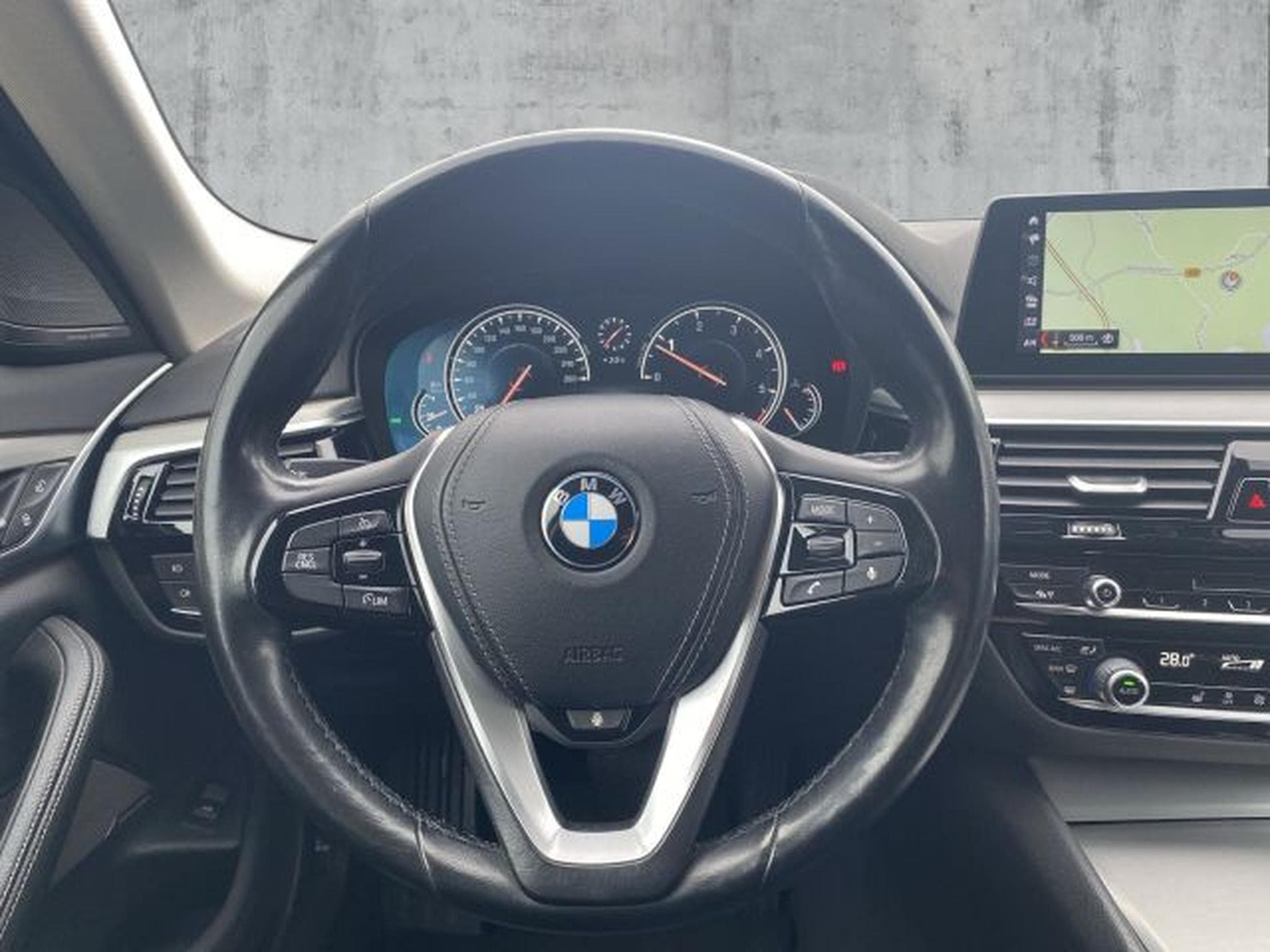 BMW 520 520d T Autom. Sport Line H&amp;K STAHZG Display Key (2017) - Photo 15