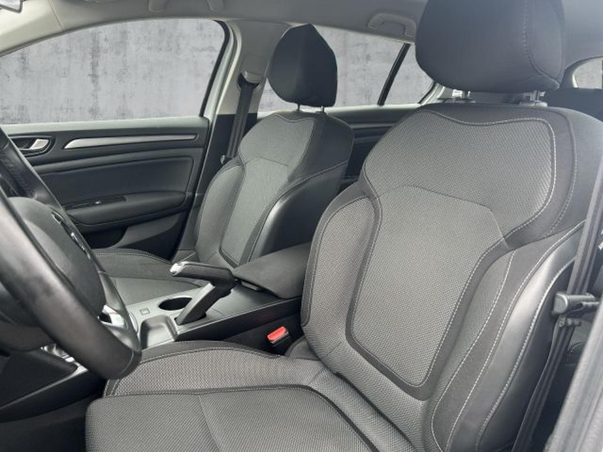 Renault Megane Megane Grandtour 1.5 dCi Equilibre NAVI M.LED (2022) - Foto 11