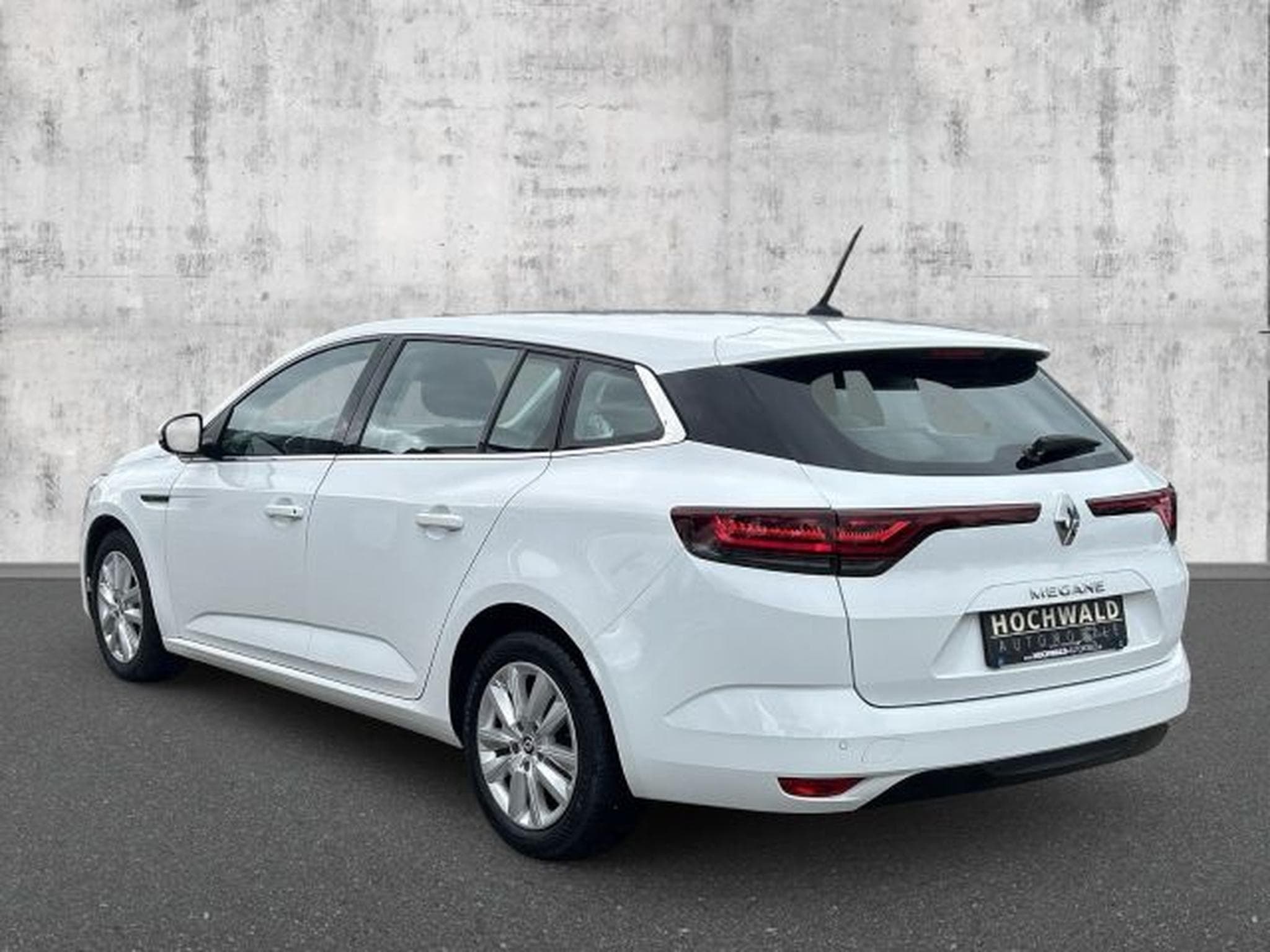 Renault Megane Megane Grandtour 1.5 dCi Equilibre NAVI M.LED (2022) - Foto 3