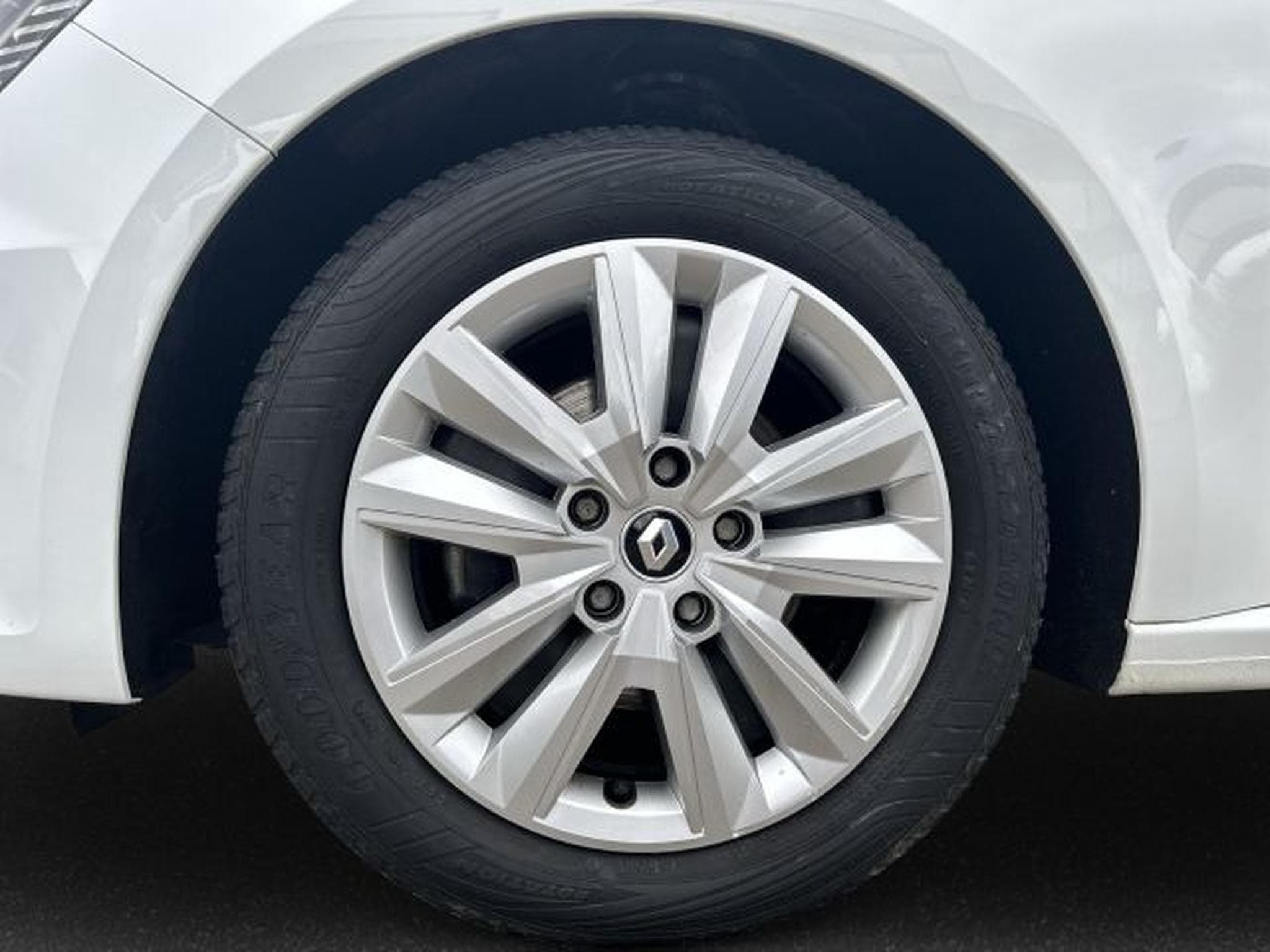 Renault Megane Megane Grandtour 1.5 dCi Equilibre NAVI M.LED (2022) - Foto 9