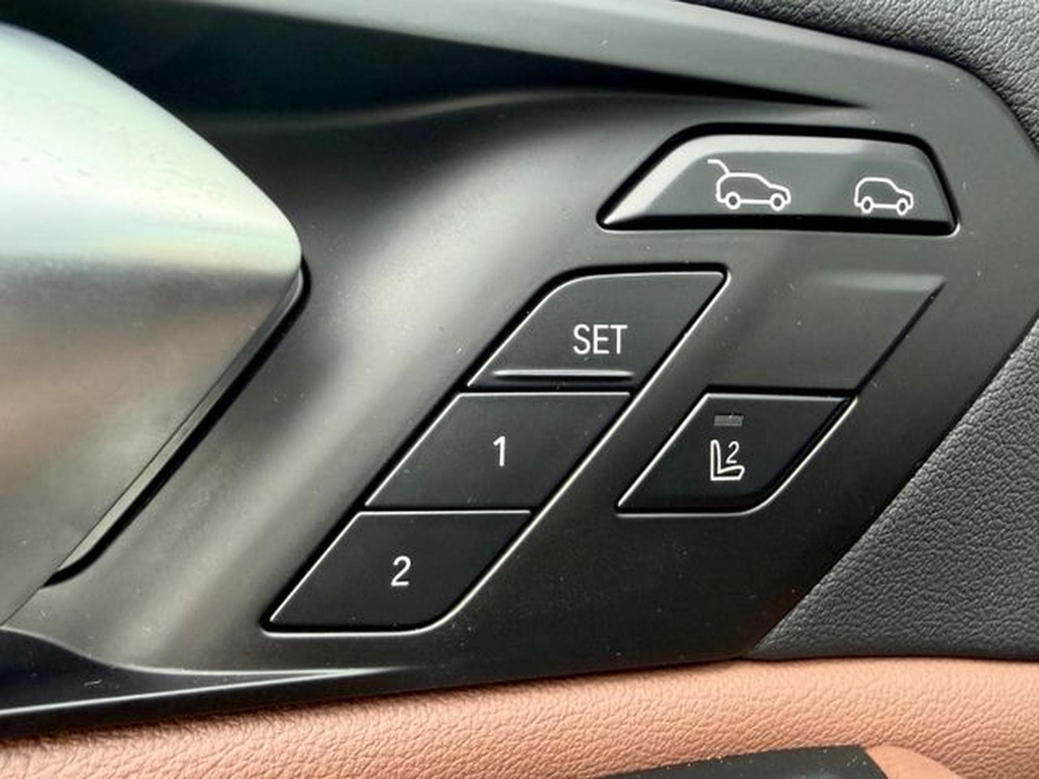 BMW X6 X6 xDrive 40 d M Sport Paket/LED/HUD/AHK/CAM/ (2022) - Photo 17