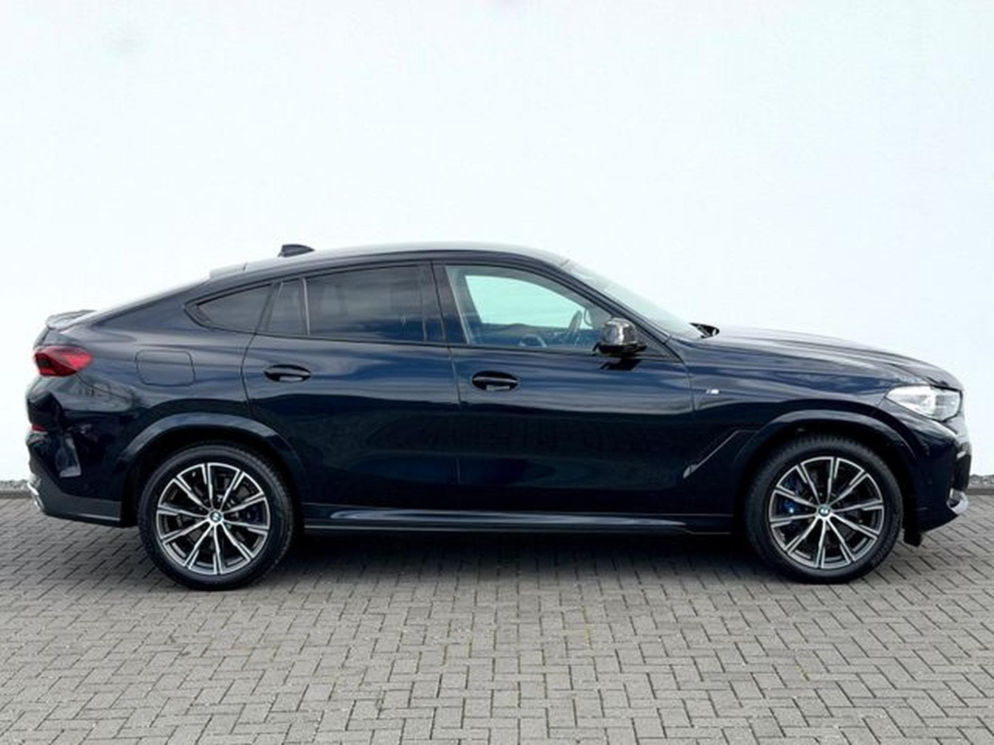 BMW X6 X6 xDrive 40 d M Sport Paket/LED/HUD/AHK/CAM/ (2022) - Photo 4