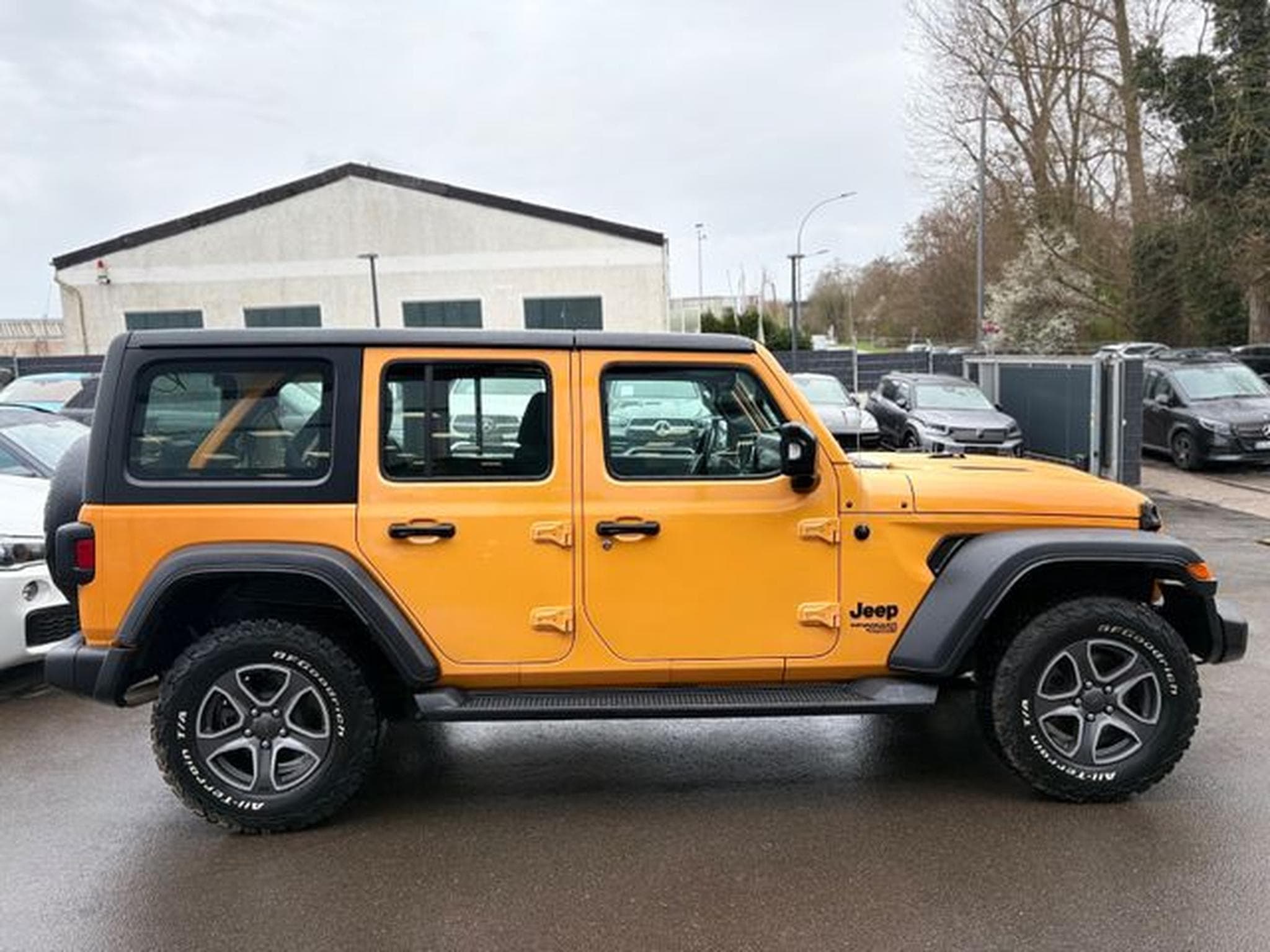 Jeep Wrangler WRANGLER UNLIMITED SPORT *1.HD*AUT*KAMERA*COC* (2022) - Foto 12