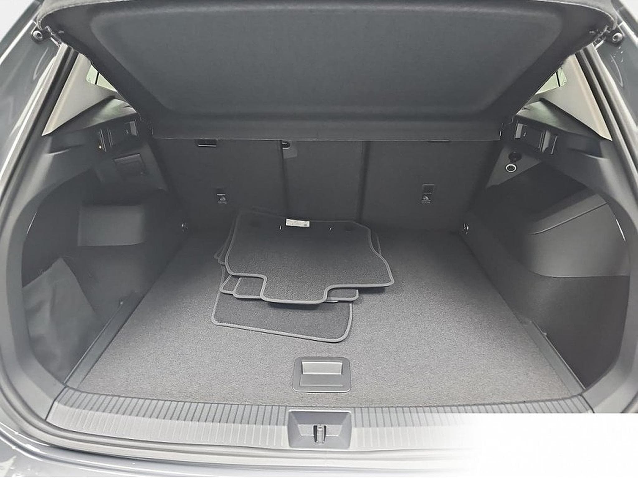 VW Tiguan (2026) - Photo 13