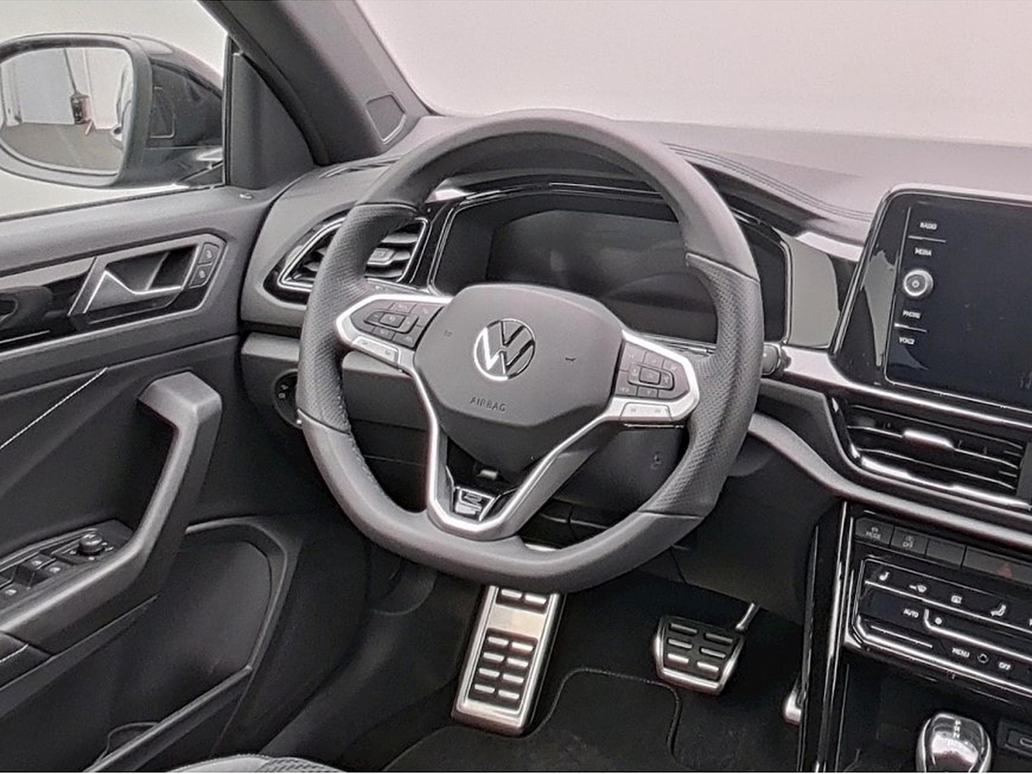 VW T-Roc (2024) - Photo 10