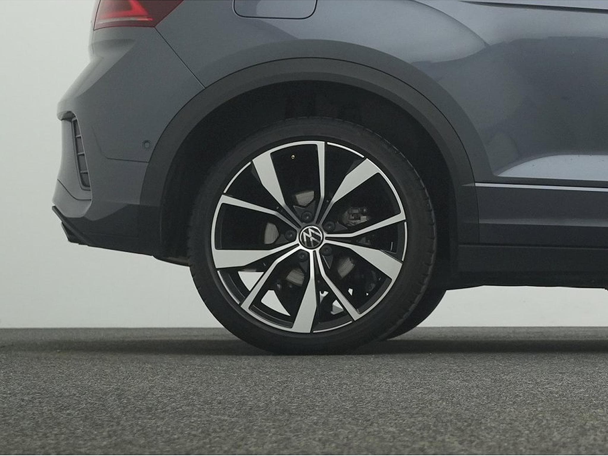 VW T-Roc (2024) - Photo 23