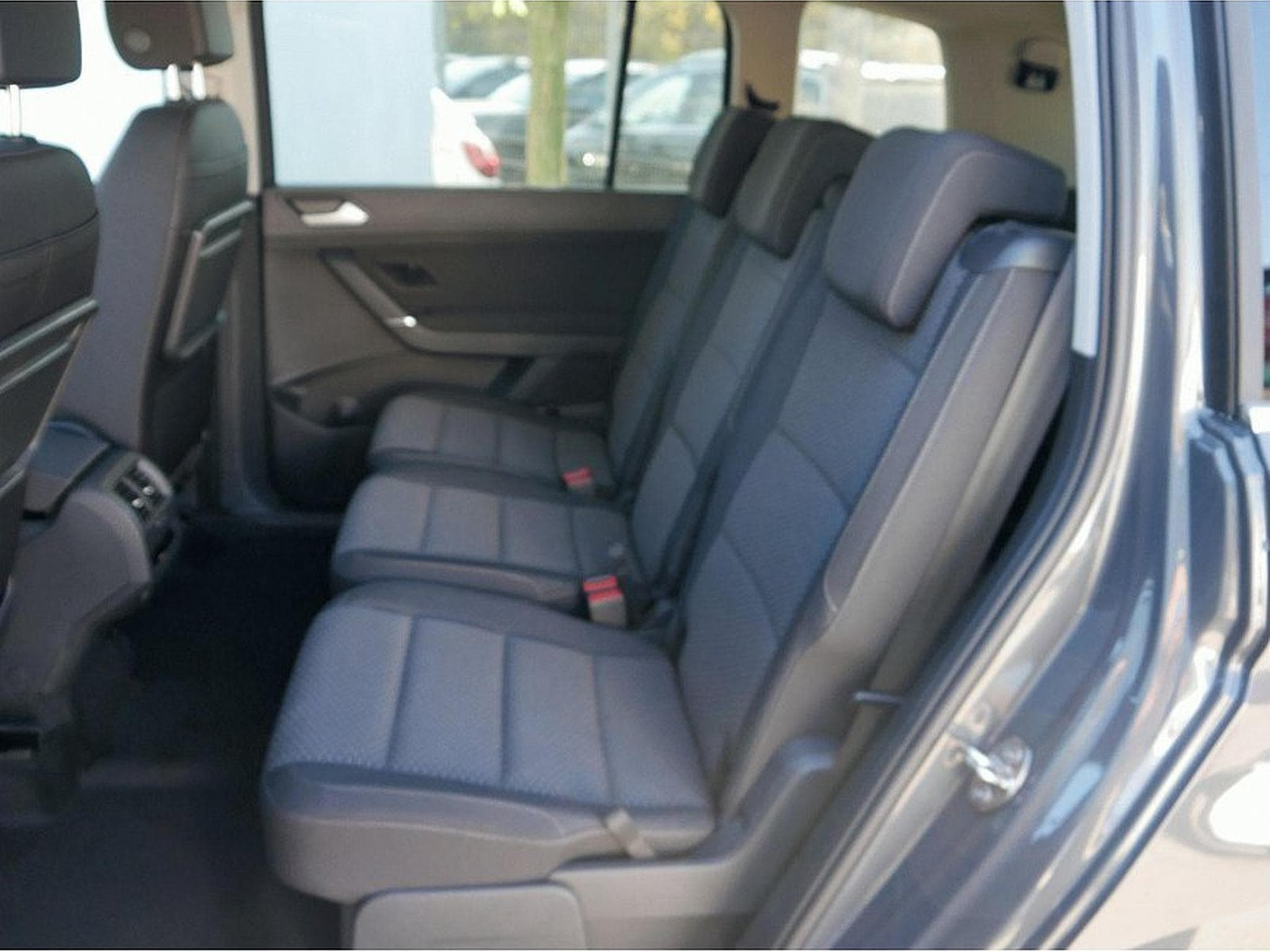 VW Touran (2026) - Photo 9