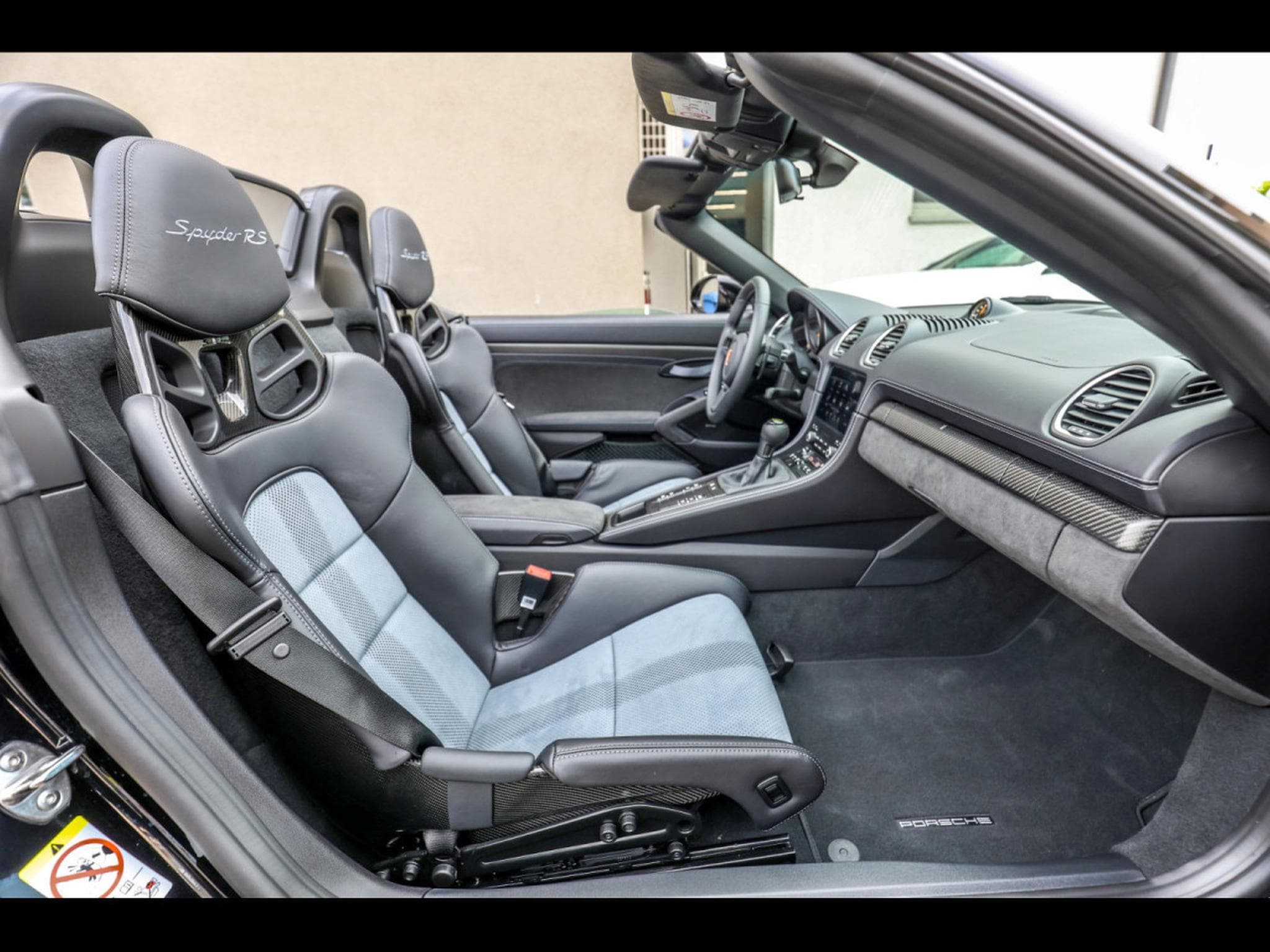 Porsche Boxster 718 SPYDER RS PDK (2024) - Photo 12