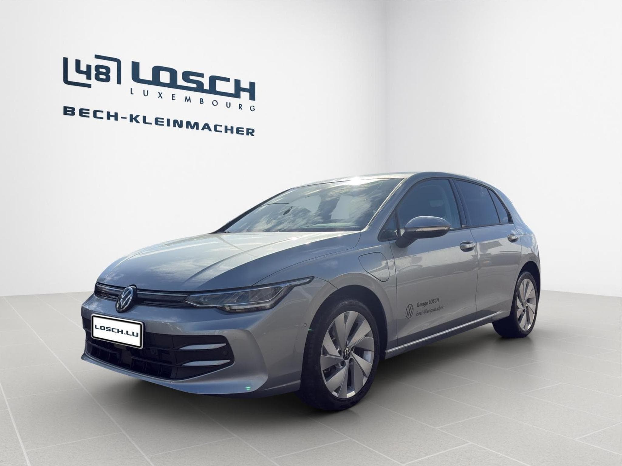 VW Golf Life (2026) - Photo 2