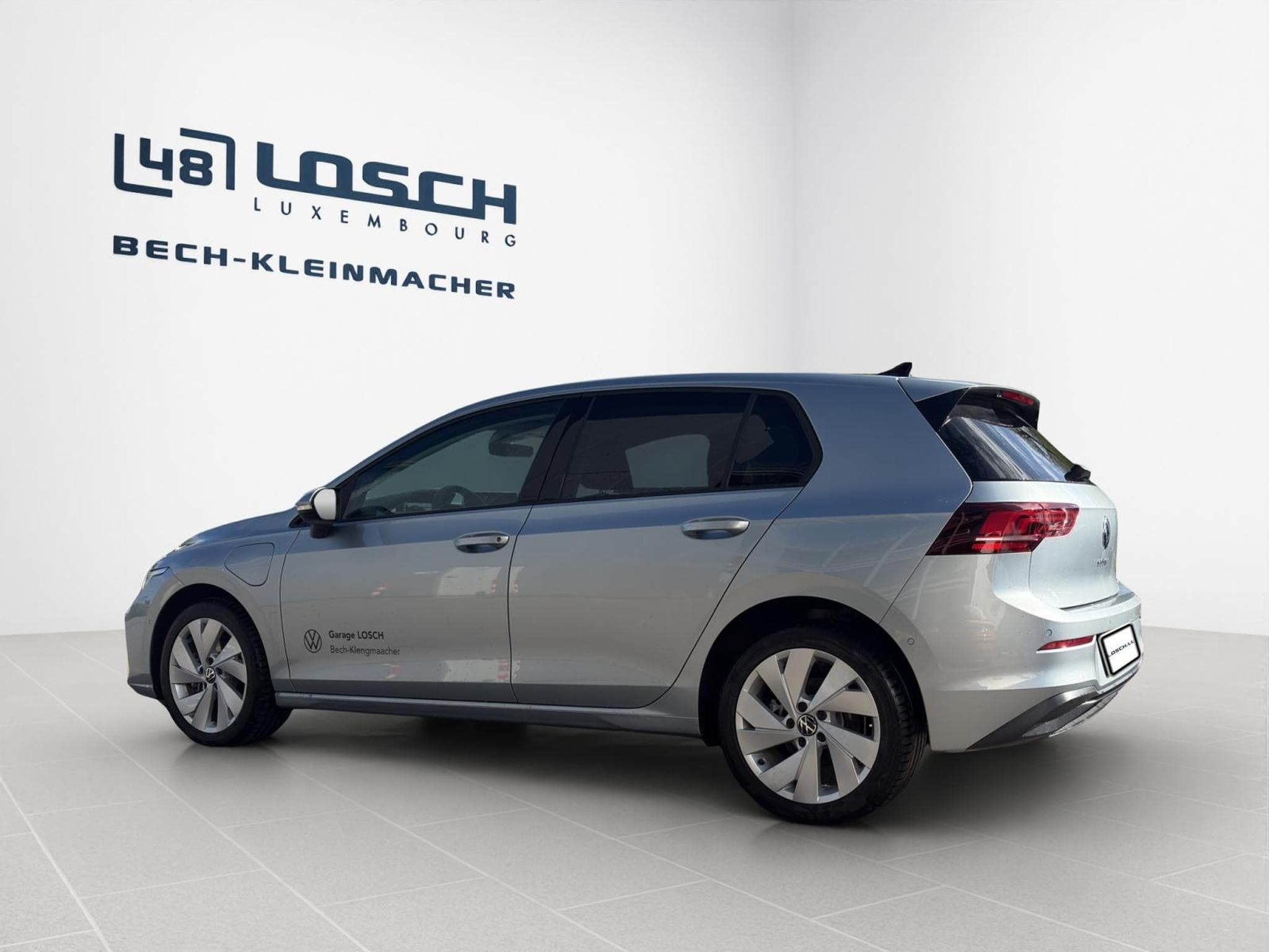 VW Golf Life (2026) - Photo 4