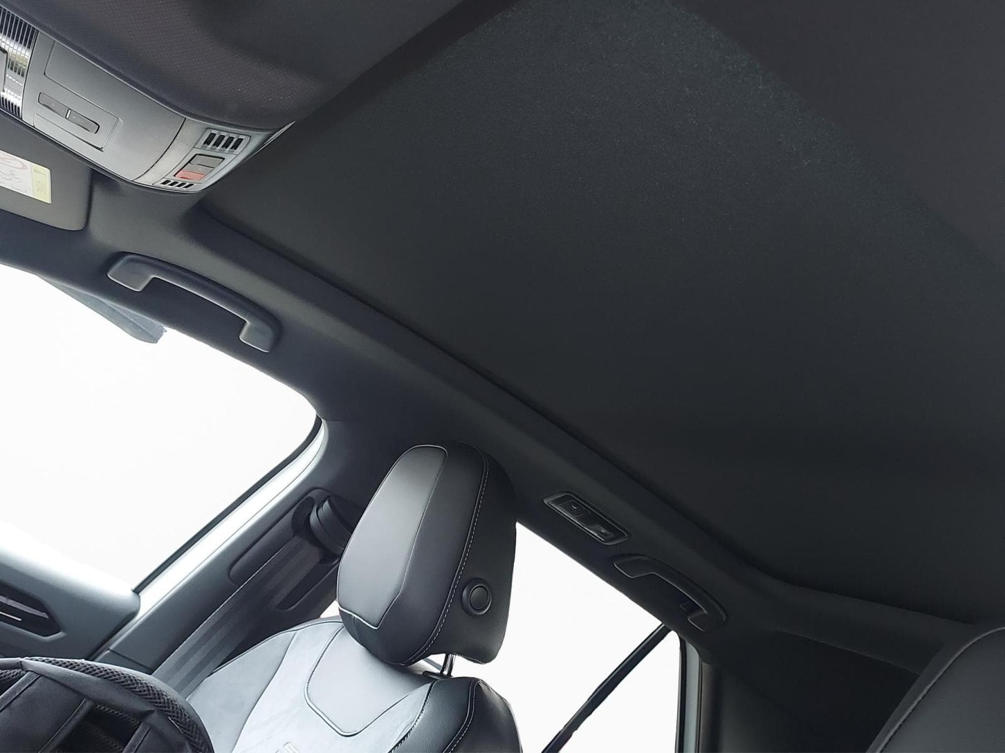 VW T-Roc R-Line (2026) - Photo 10