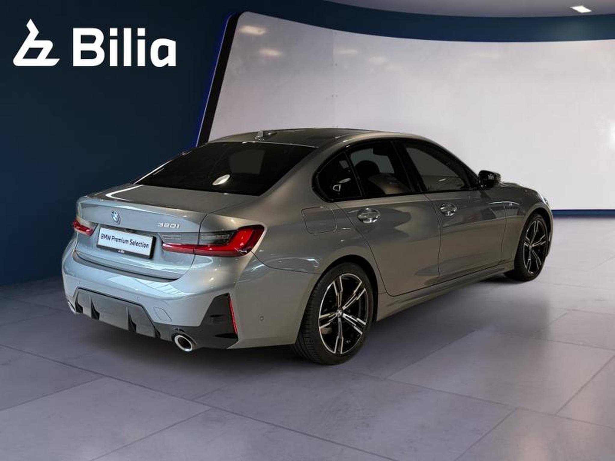 BMW 320 320i M-Sport (2024) - Photo 2