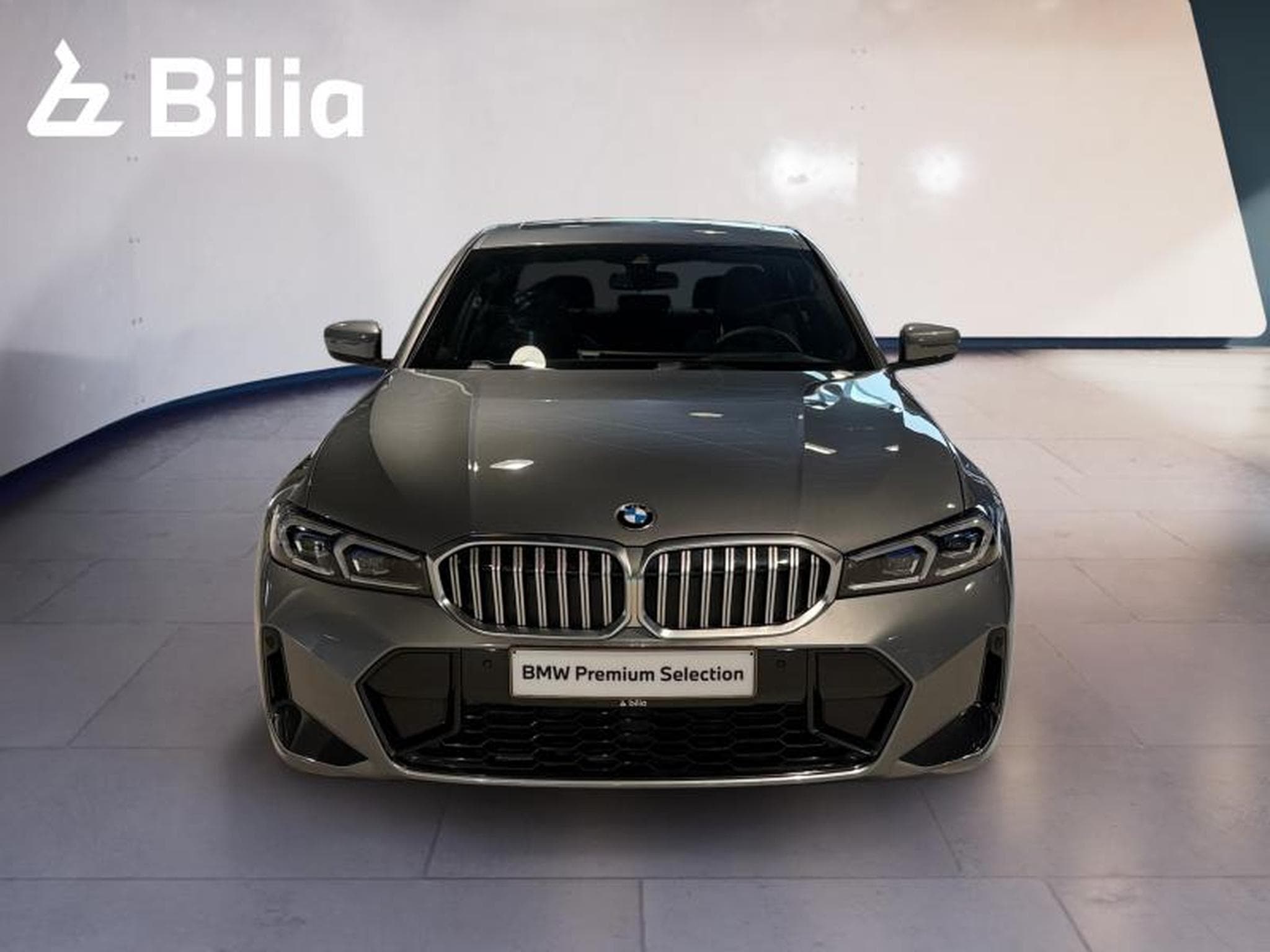 BMW 320 320i M-Sport (2024) - Photo 7