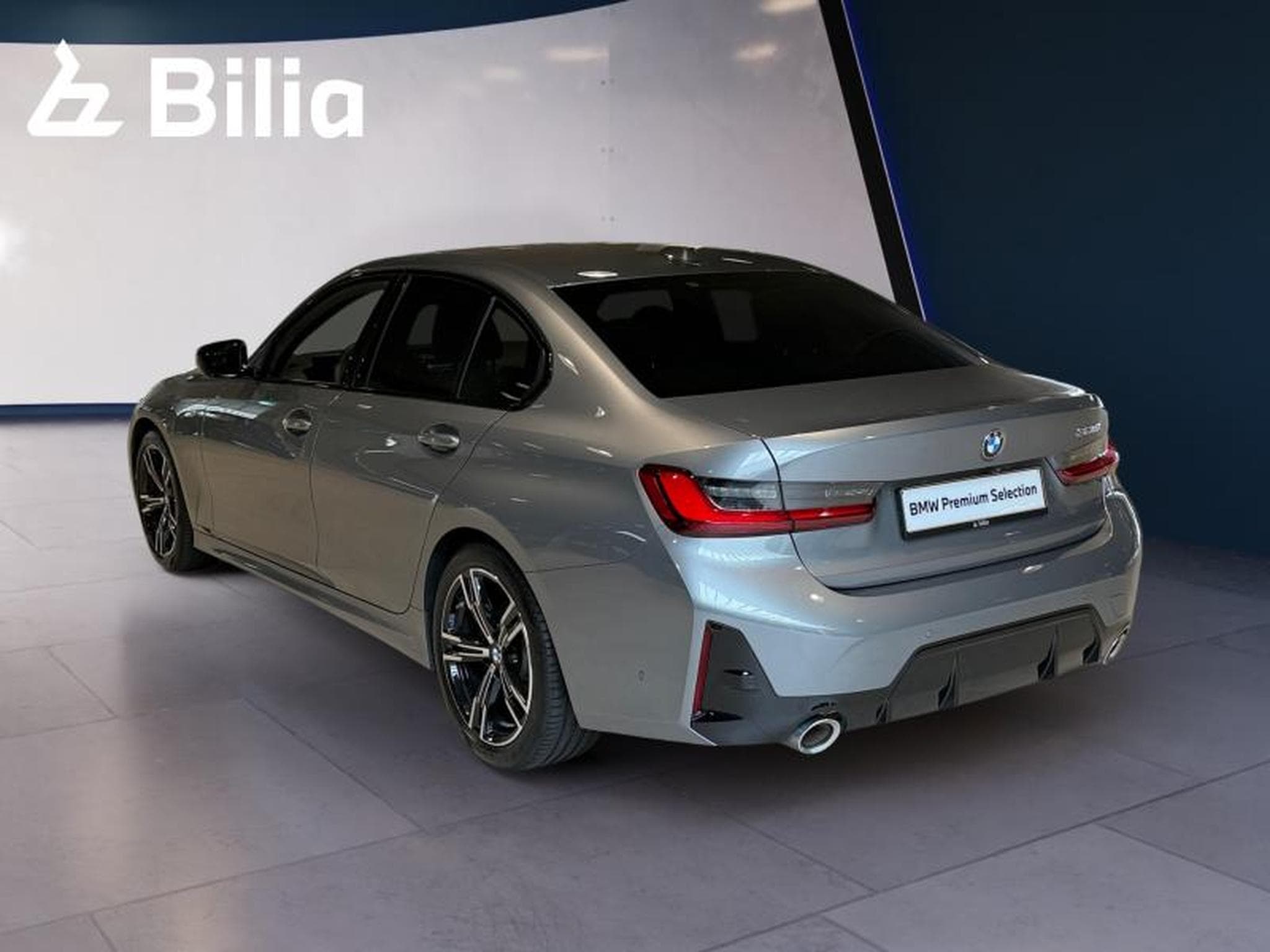 BMW 320 320i M-Sport (2024) - Photo 9