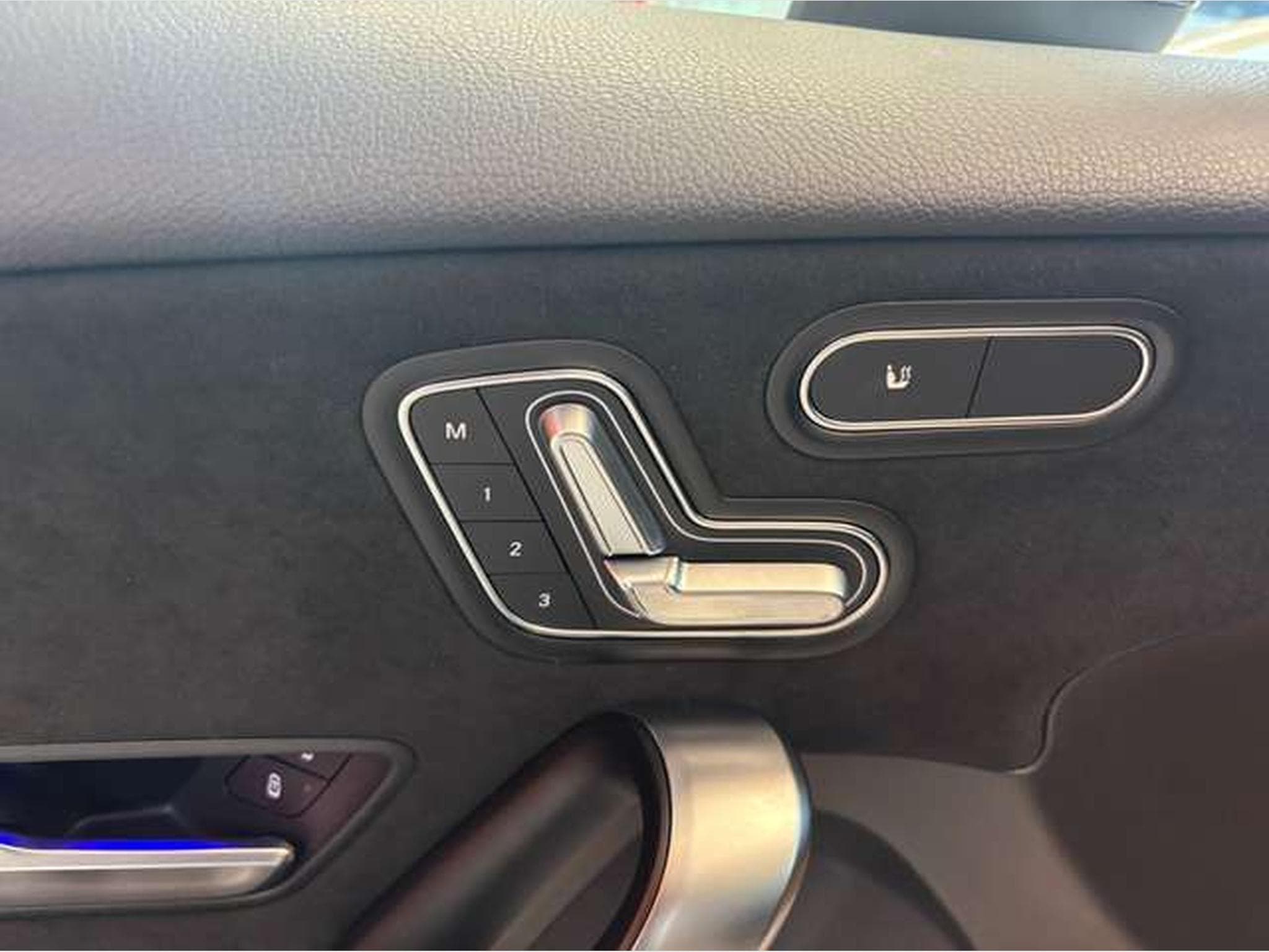Mercedes A 250 4Matic 8G-DCT Pro Advanced-MAX 48 MOIS DE GARANTIE (2024) - Photo 13