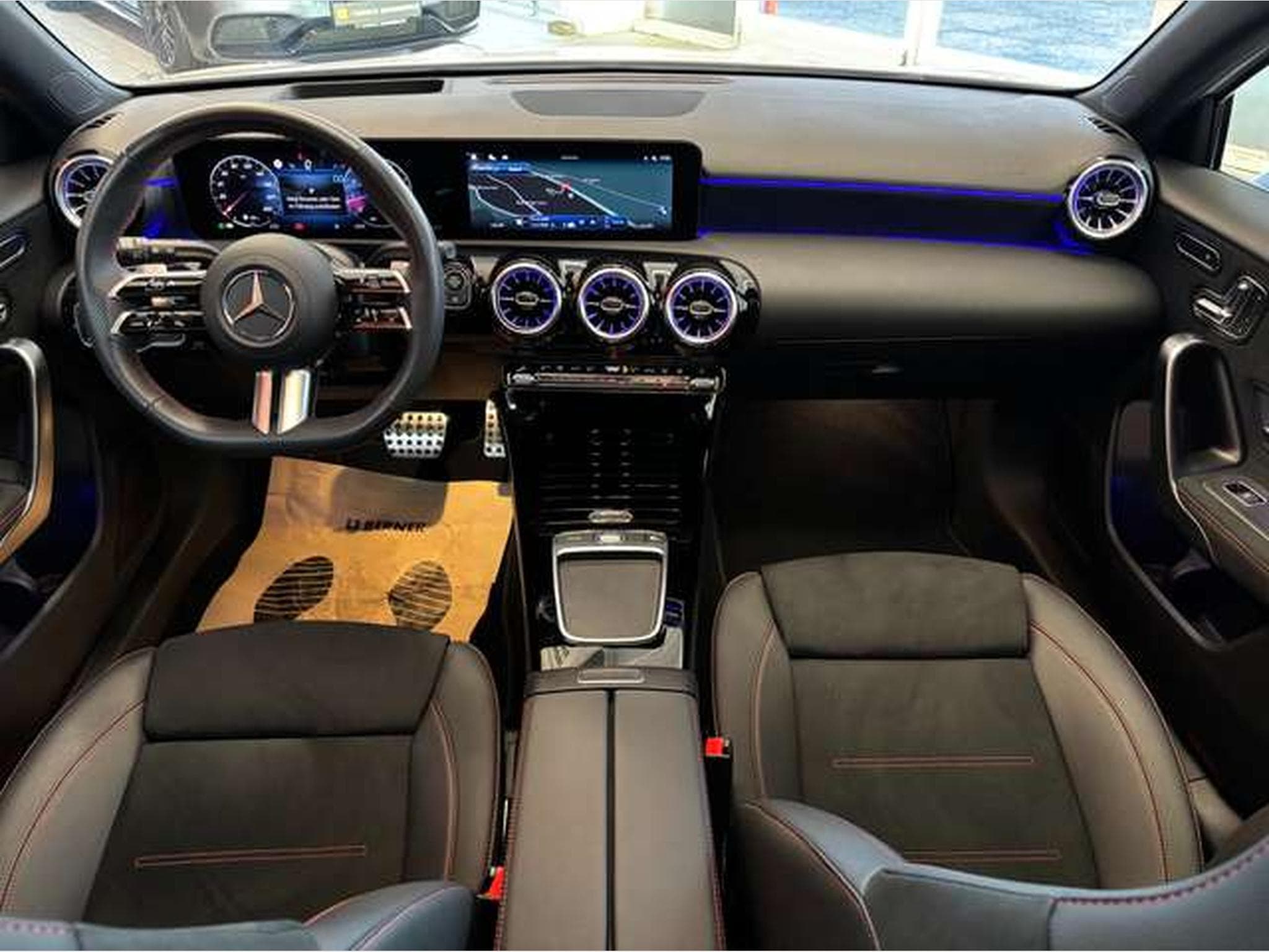 Mercedes A 250 4Matic 8G-DCT Pro Advanced-MAX 48 MOIS DE GARANTIE (2024) - Photo 23