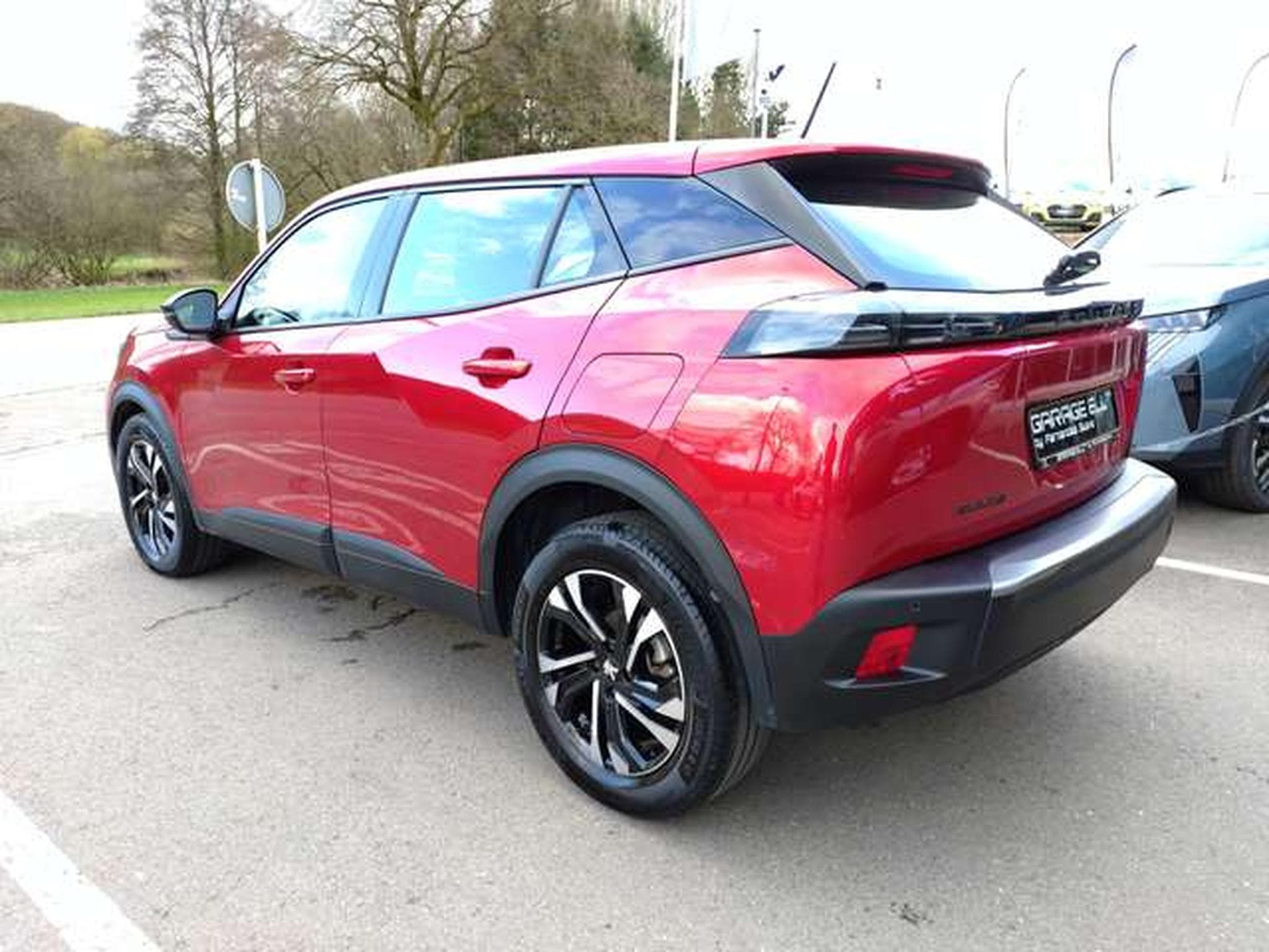 Peugeot 2008 Active-Pack (2023) - Foto 1