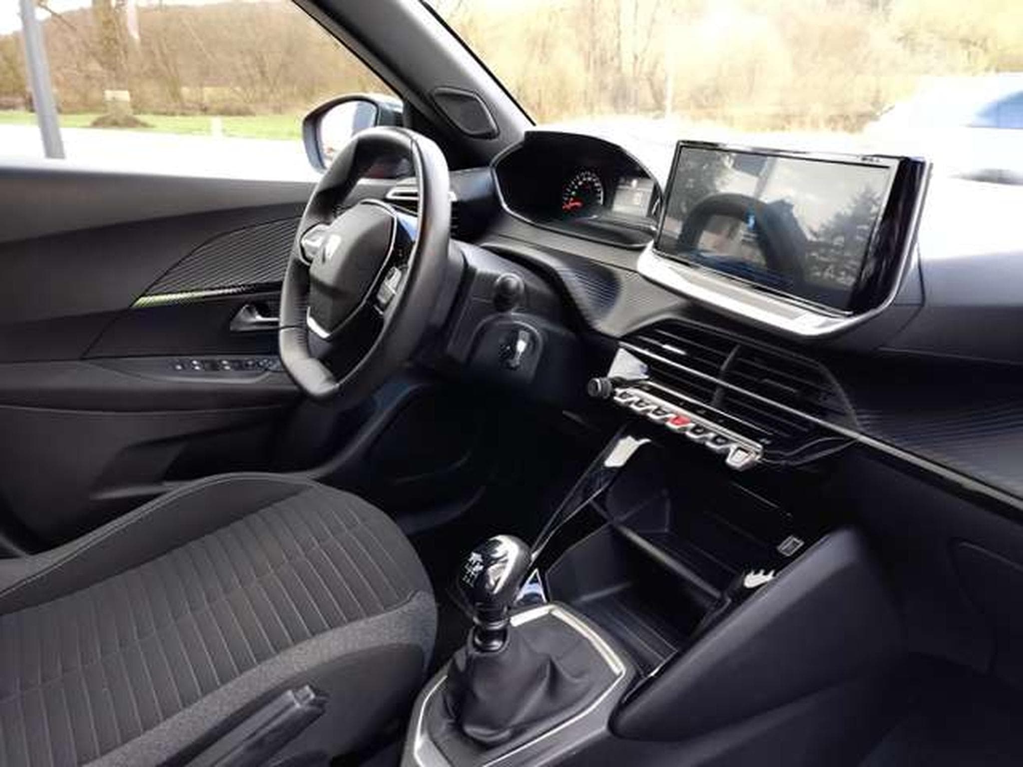 Peugeot 2008 Active-Pack (2023) - Foto 5