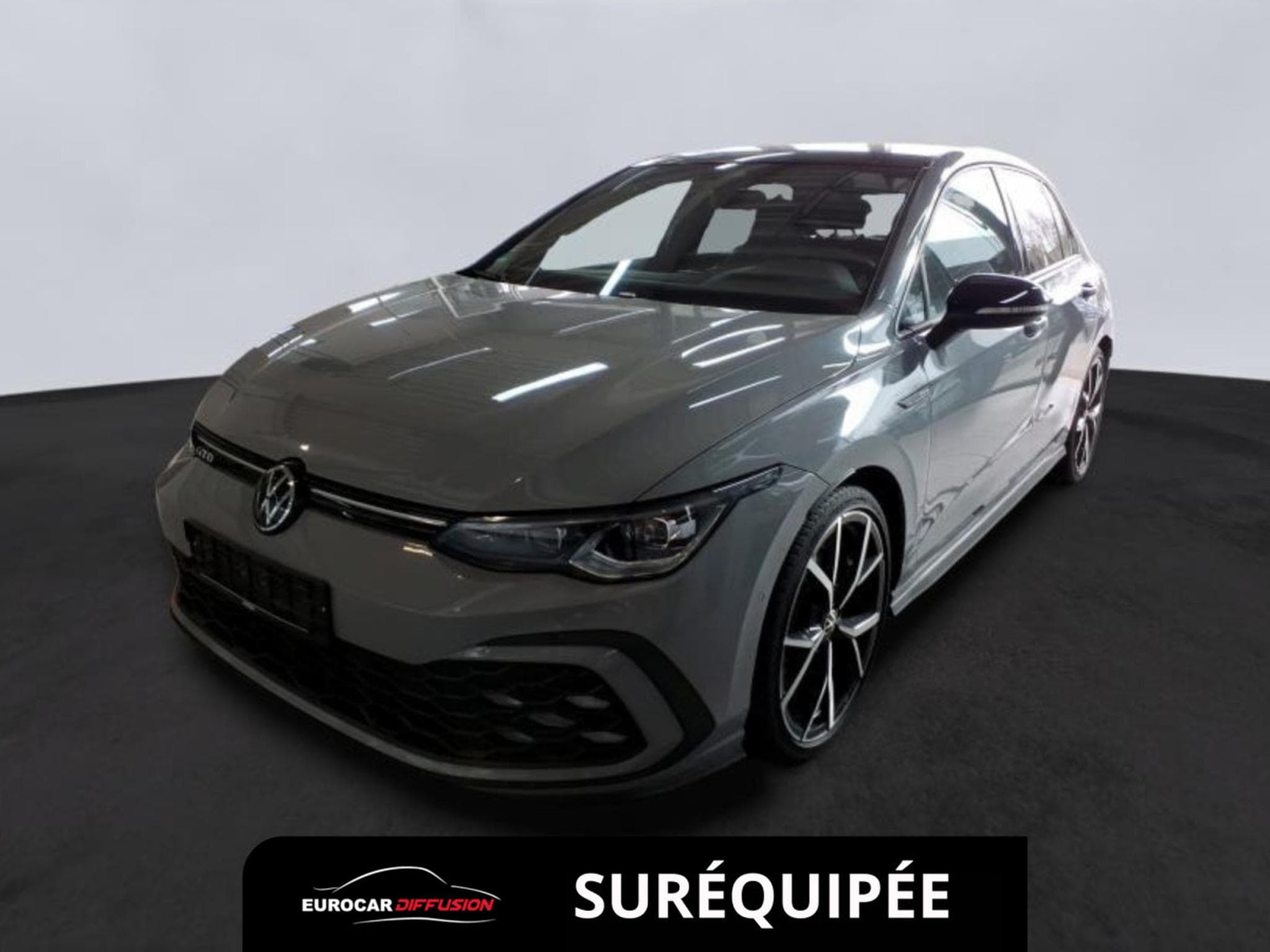 VW Golf GTD 2.0 TDI DSG7 200 CV *ATTELAGE* *PANO* DCC* MATRIX * HARM (2023) - Photo 1