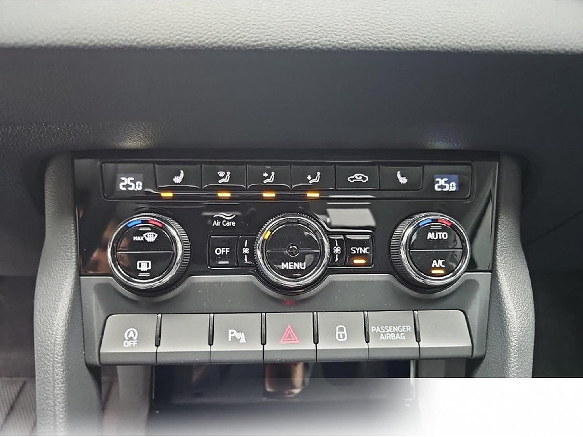 Skoda Karoq (2026) - Foto 10