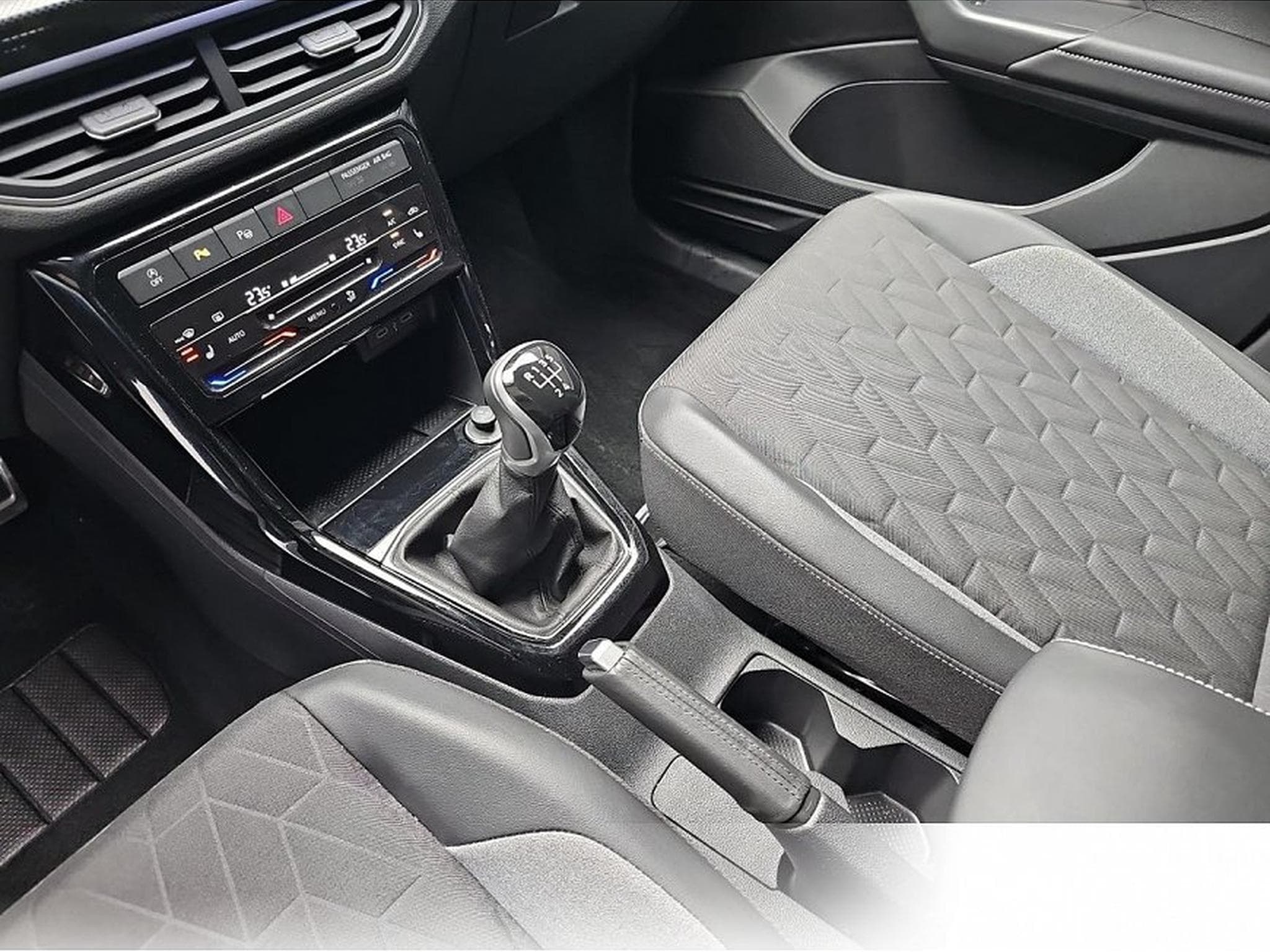 VW T-Cross (2026) - Foto 11