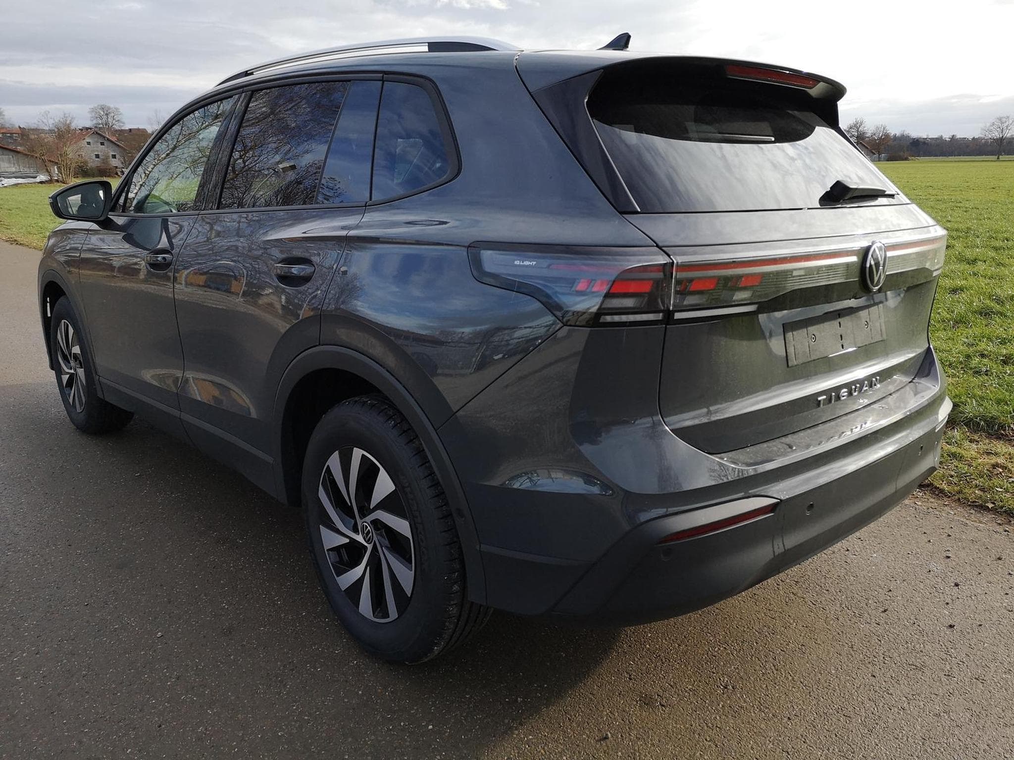 VW Tiguan 2.0 TDI 110 kW Life (2026) - Photo 2