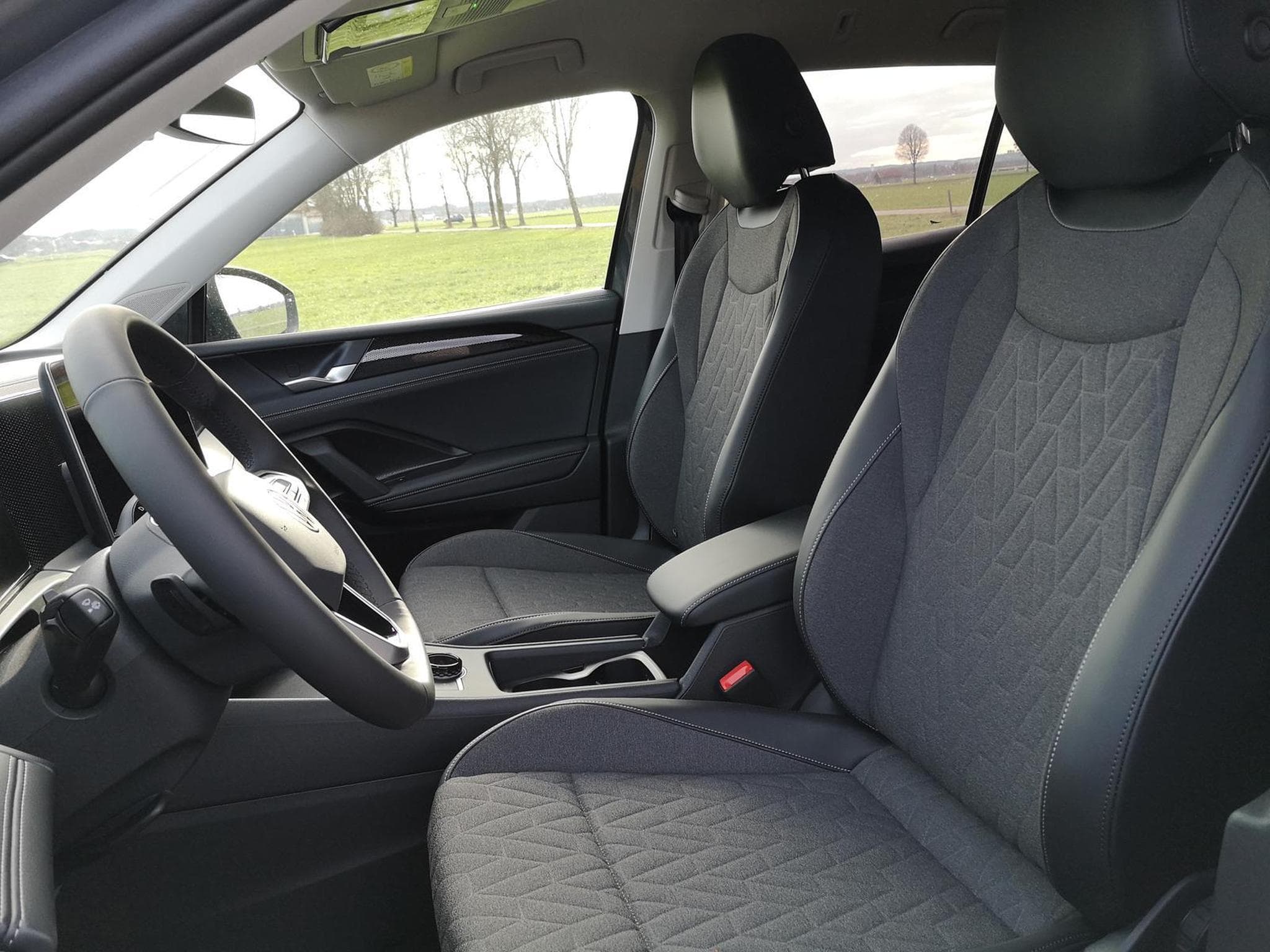 VW Tiguan 2.0 TDI 110 kW Life (2026) - Photo 8