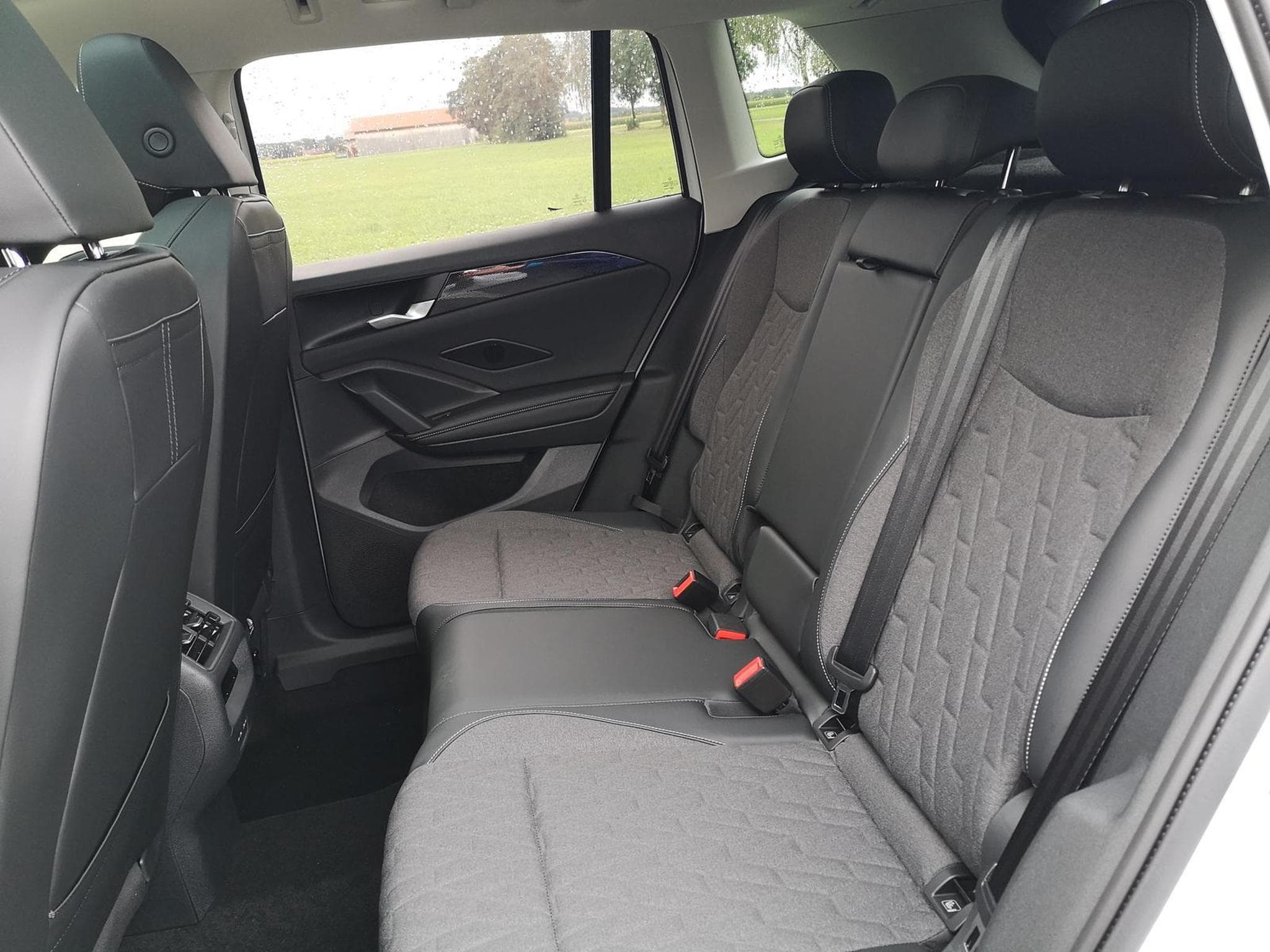VW Tiguan 2.0 TDI 110 kW Life (2026) - Photo 10