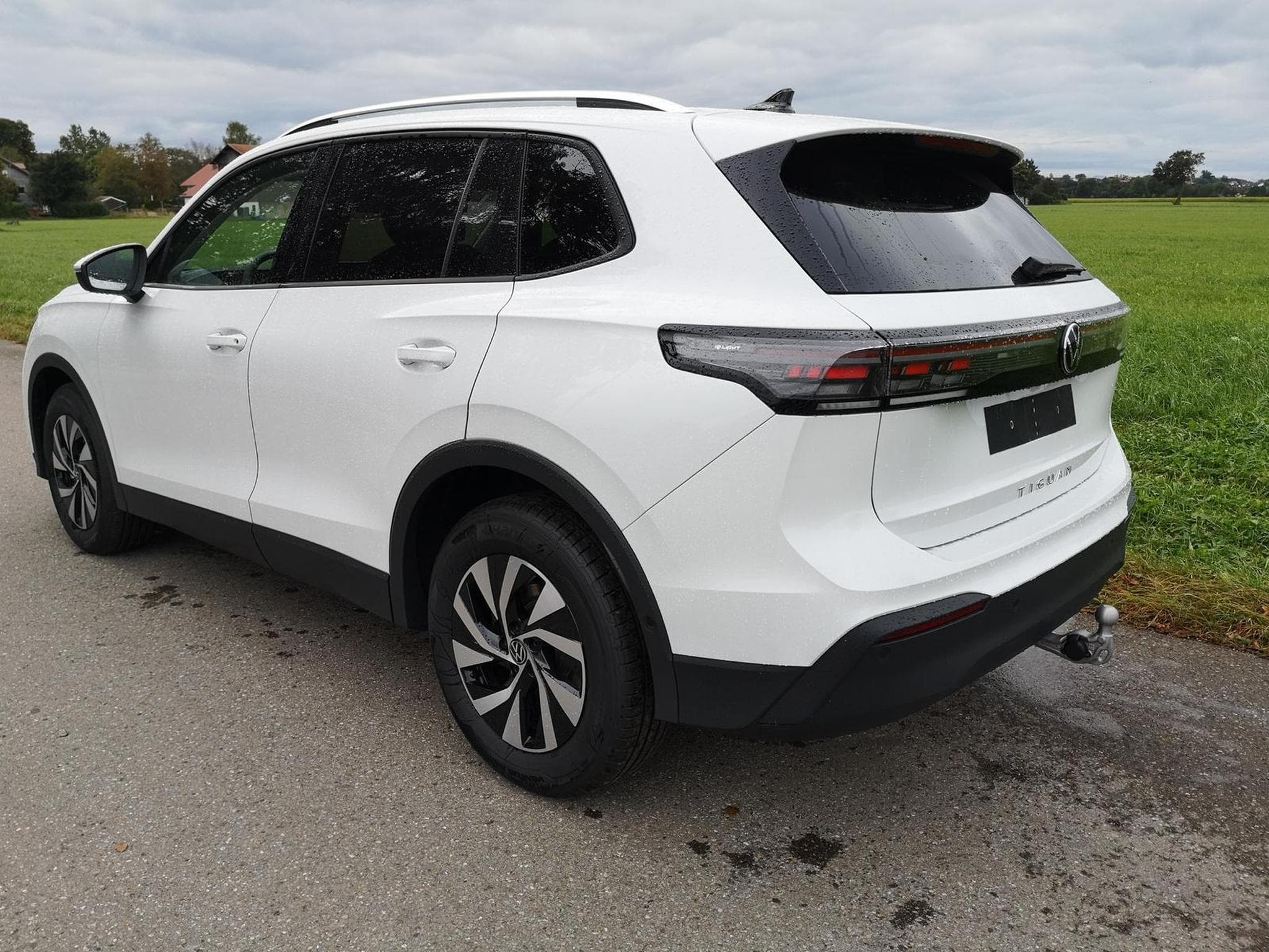 VW Tiguan 2.0 TDI 110 kW Life (2026) - Photo 3