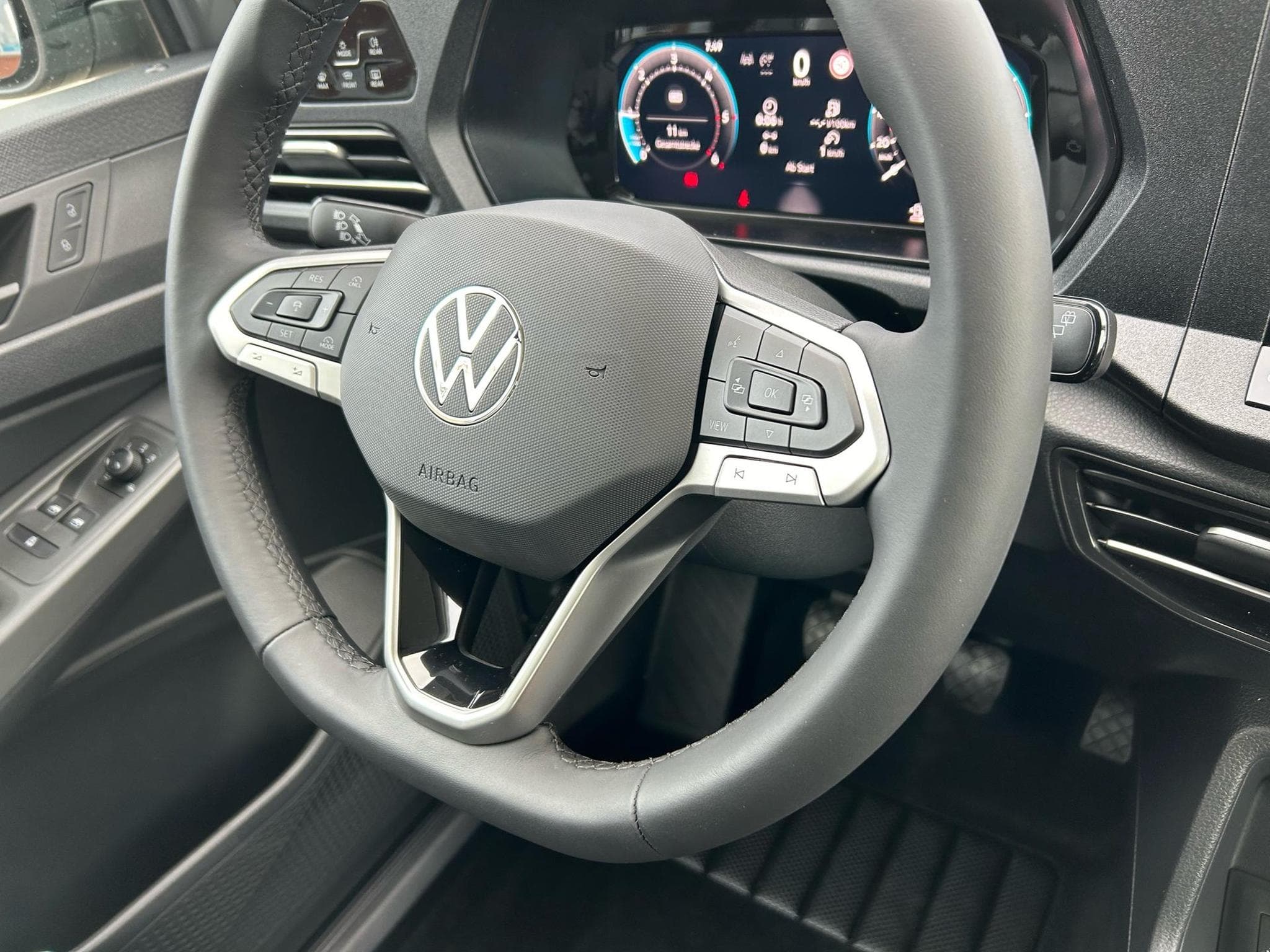 VW Caddy Life Maxi (2026) - Photo 7